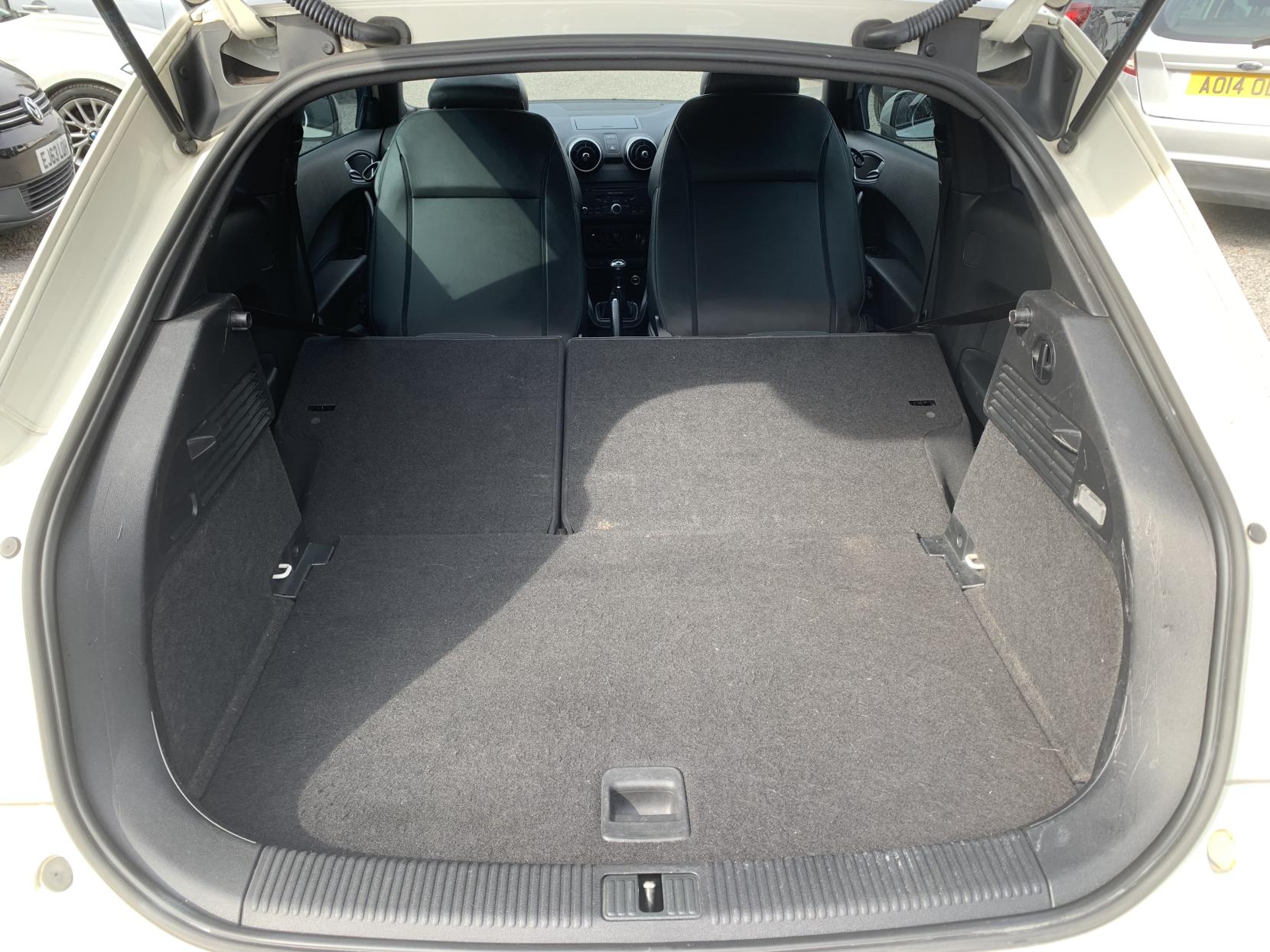 Audi A1 1.4 TFSI S line Hatchback 3dr Petrol Manual Euro 5 (s/s) (122 ps)