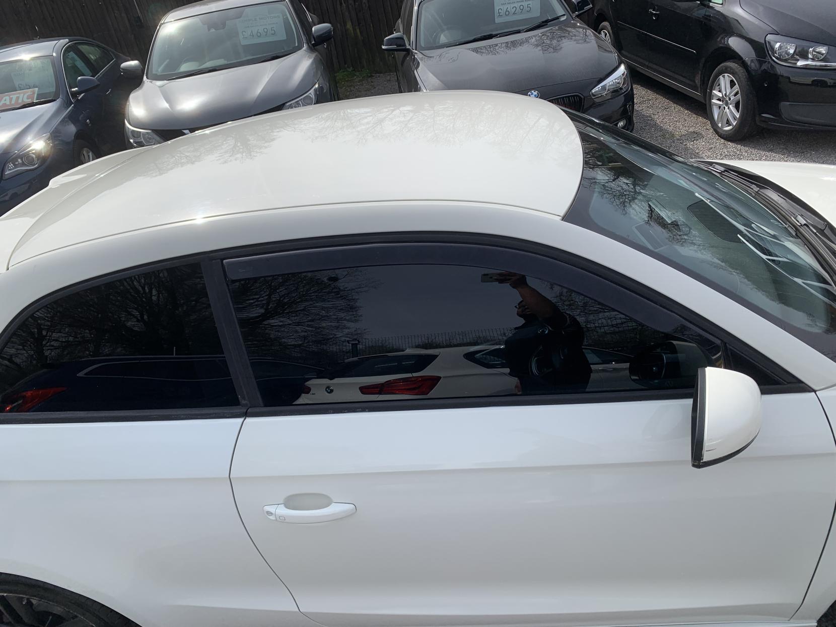 Audi A1 1.4 TFSI S line Hatchback 3dr Petrol Manual Euro 5 (s/s) (122 ps)