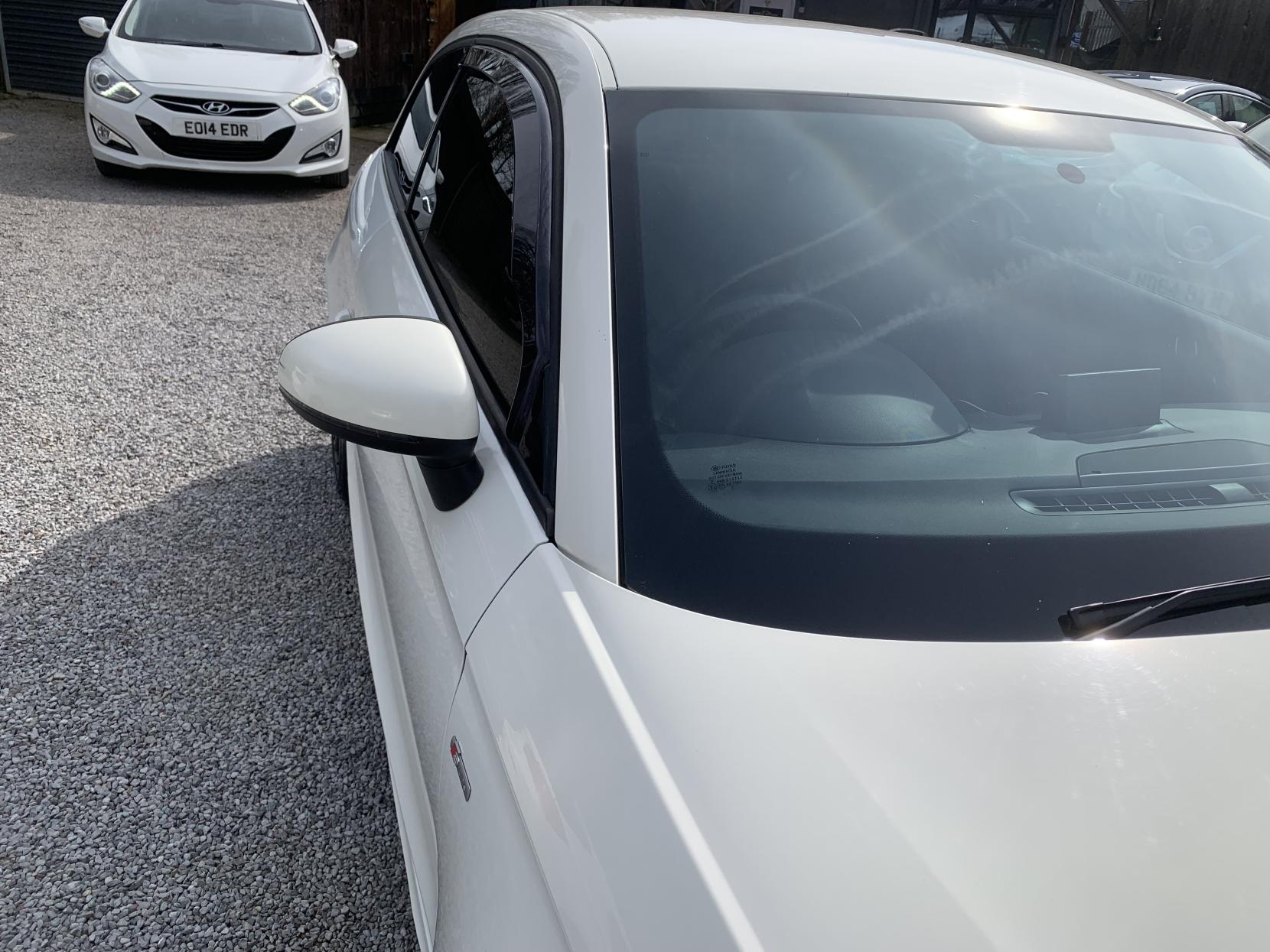 Audi A1 1.4 TFSI S line Hatchback 3dr Petrol Manual Euro 5 (s/s) (122 ps)