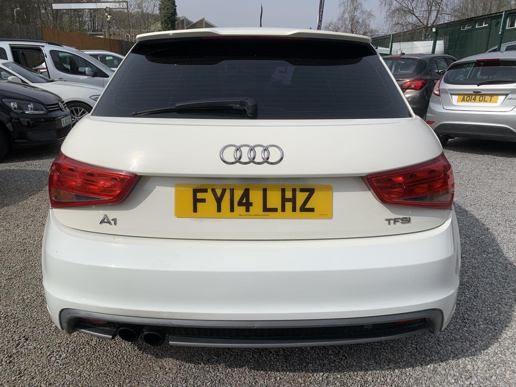 Audi A1 1.4 TFSI S line Hatchback 3dr Petrol Manual Euro 5 (s/s) (122 ps)