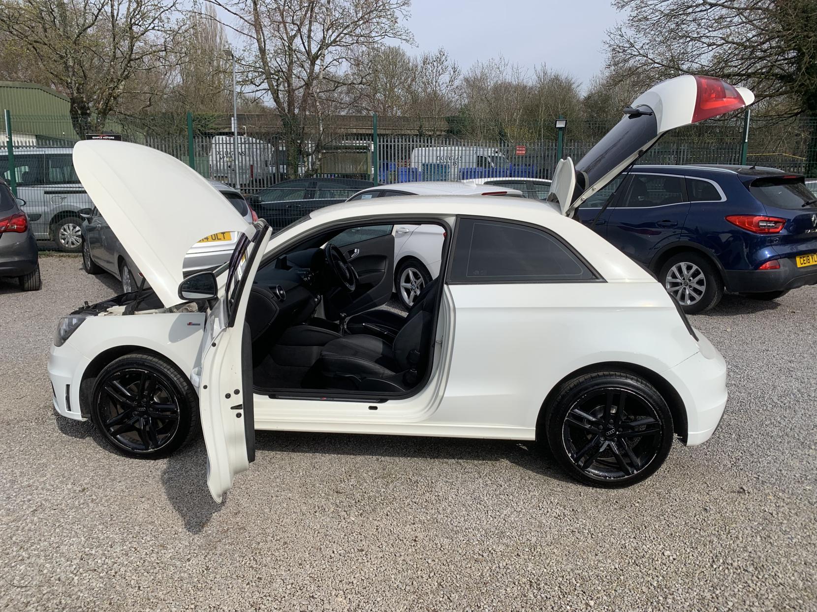 Audi A1 1.4 TFSI S line Hatchback 3dr Petrol Manual Euro 5 (s/s) (122 ps)