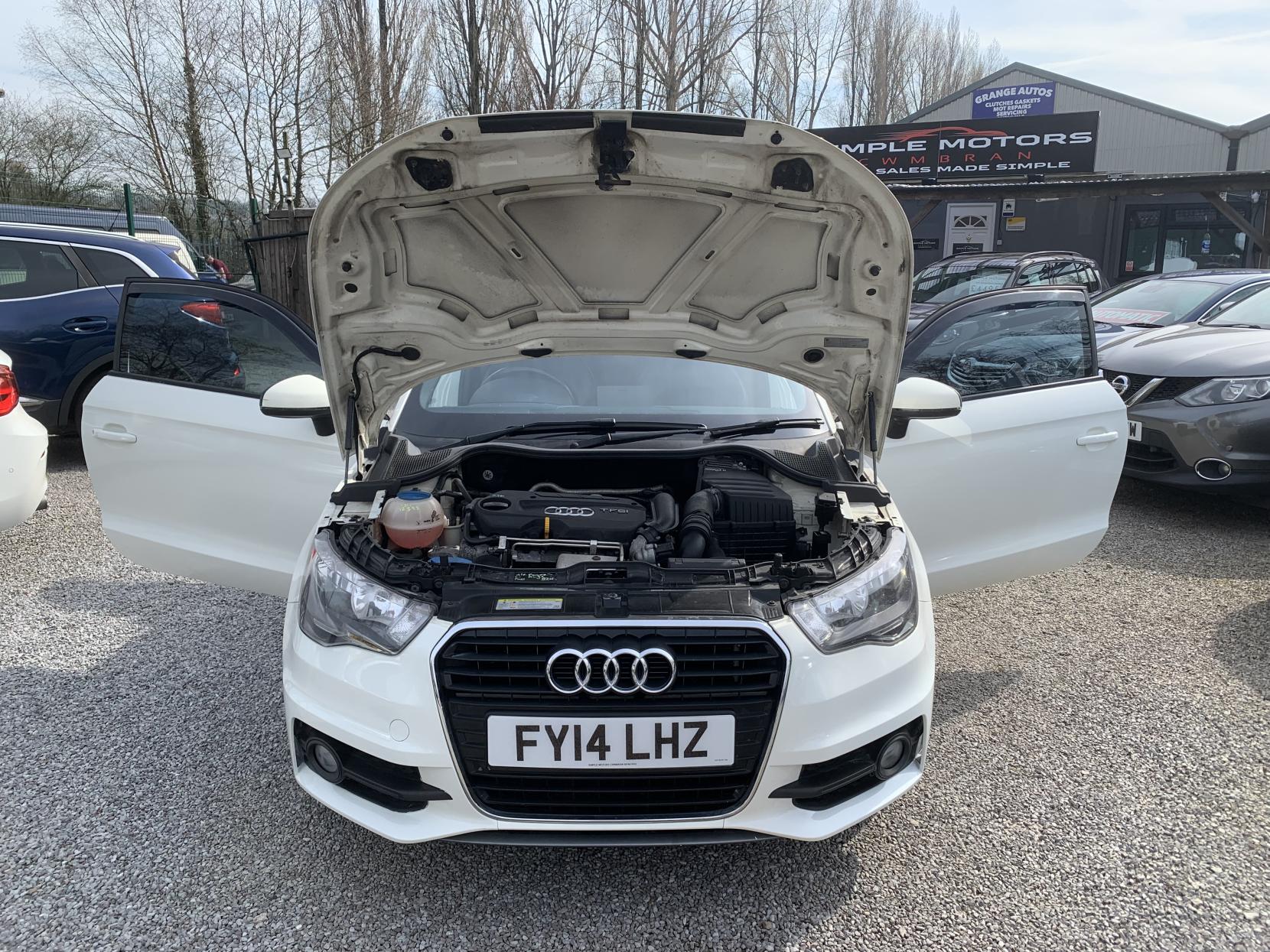Audi A1 1.4 TFSI S line Hatchback 3dr Petrol Manual Euro 5 (s/s) (122 ps)