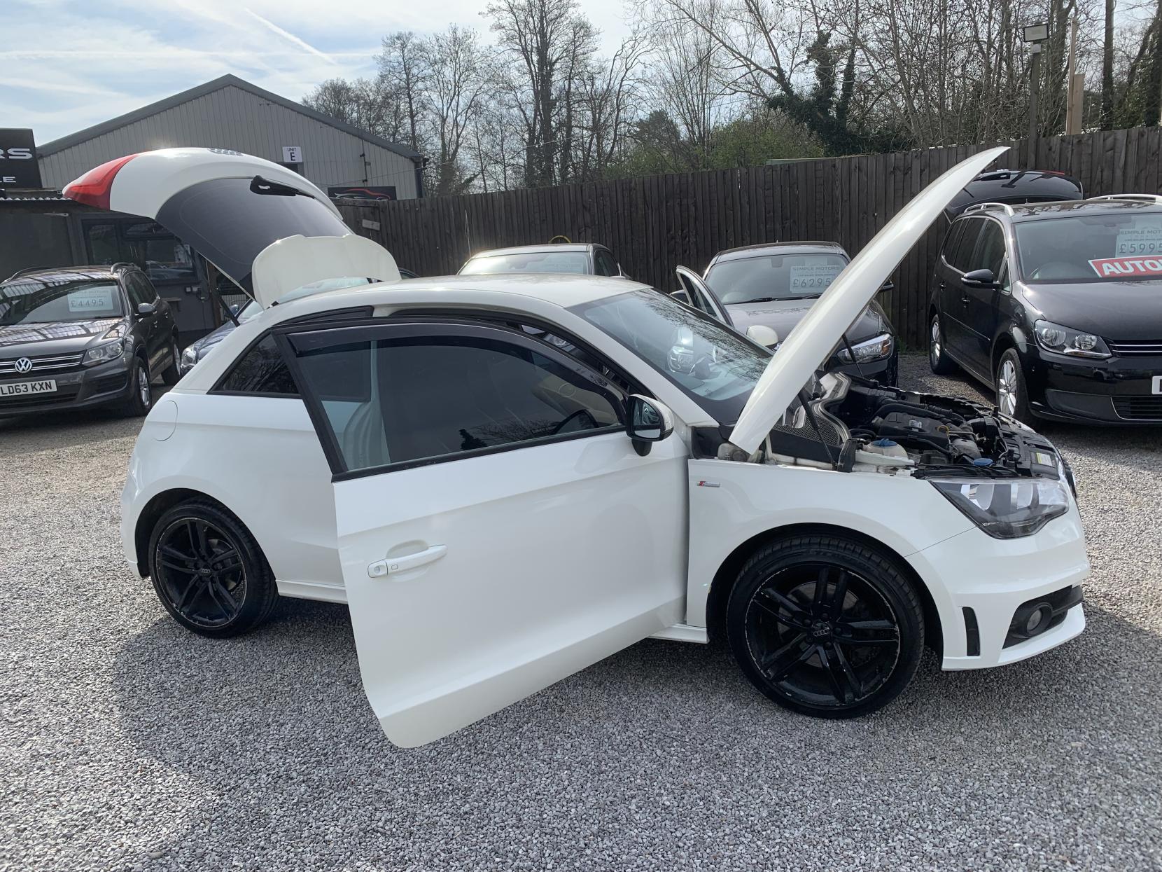 Audi A1 1.4 TFSI S line Hatchback 3dr Petrol Manual Euro 5 (s/s) (122 ps)