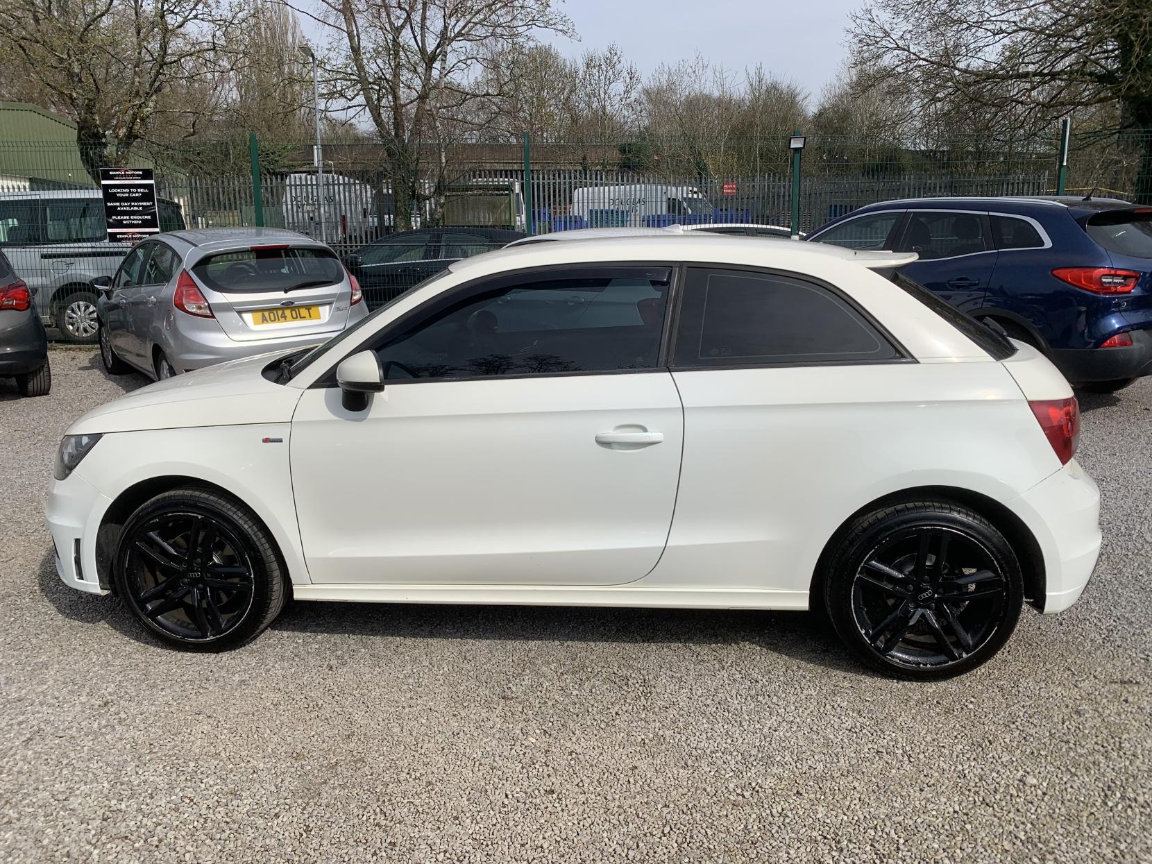 Audi A1 1.4 TFSI S line Hatchback 3dr Petrol Manual Euro 5 (s/s) (122 ps)