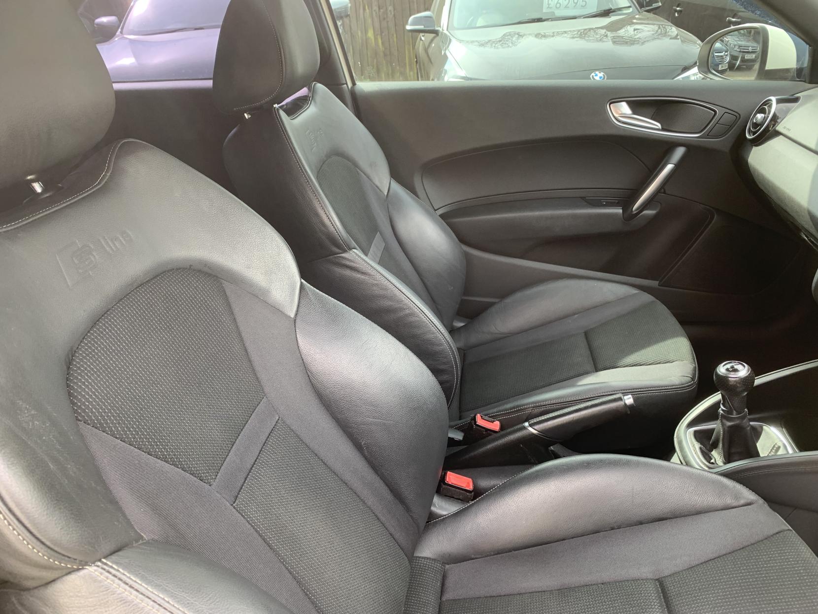 Audi A1 1.4 TFSI S line Hatchback 3dr Petrol Manual Euro 5 (s/s) (122 ps)