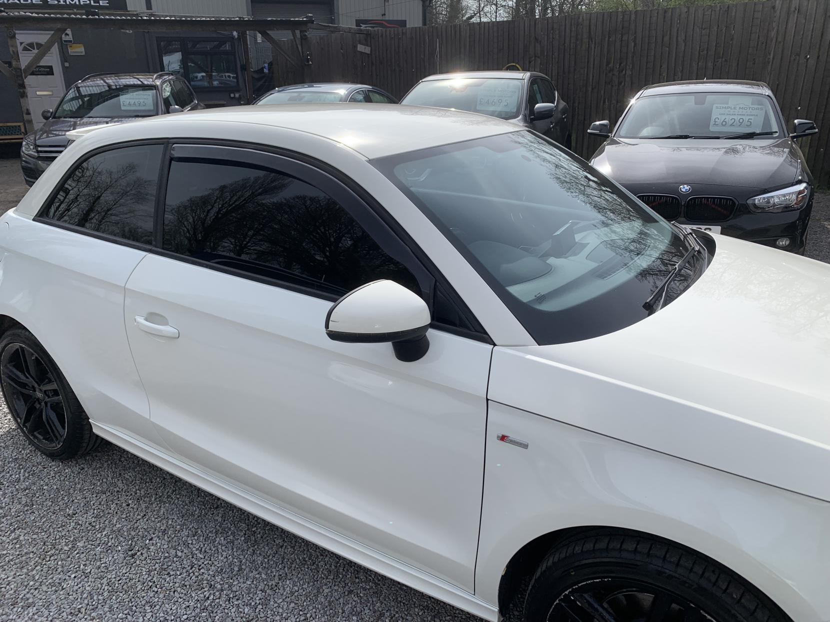 Audi A1 1.4 TFSI S line Hatchback 3dr Petrol Manual Euro 5 (s/s) (122 ps)