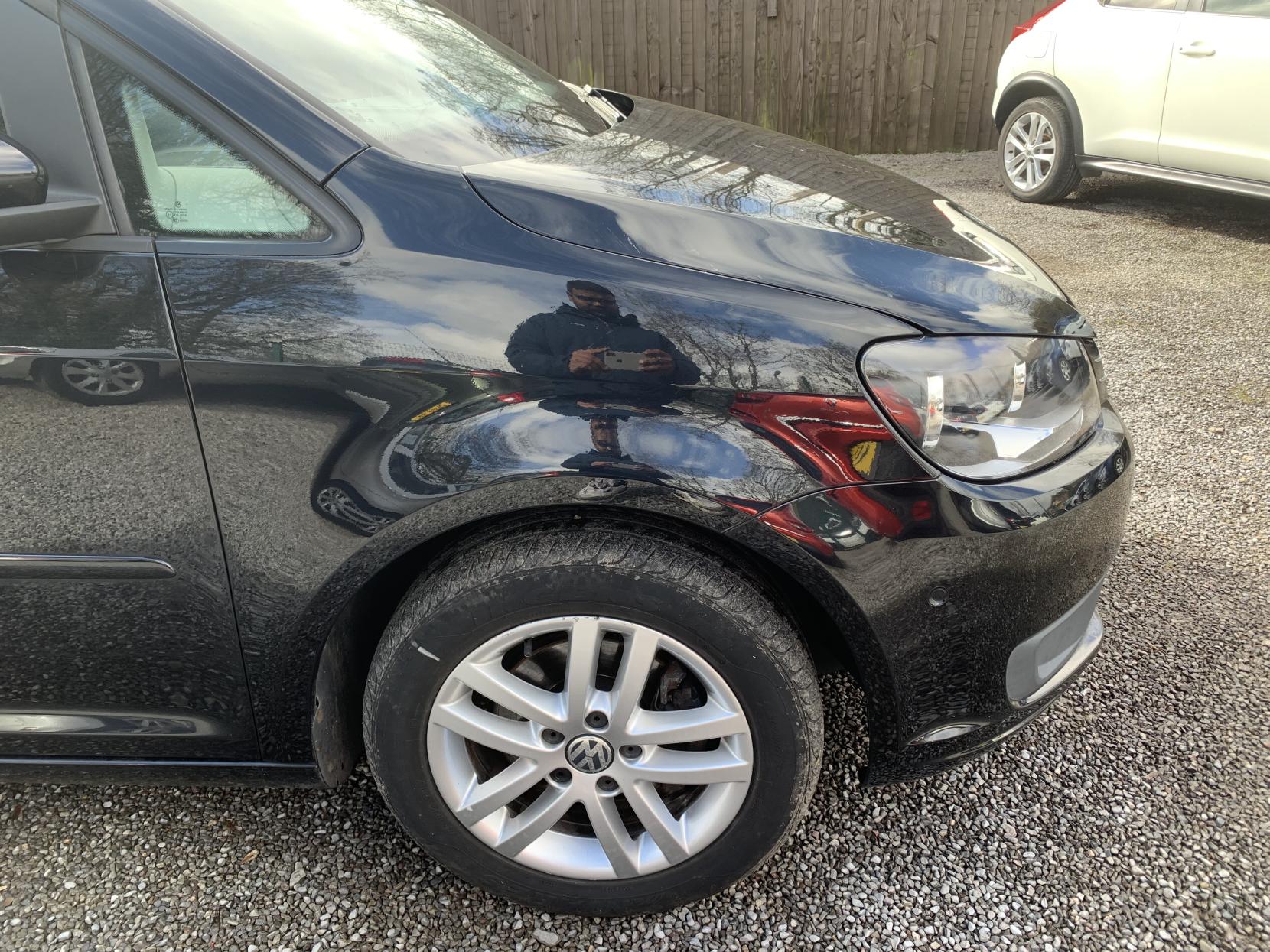 Volkswagen Touran 1.6 TDI BlueMotion Tech SE MPV 5dr Diesel DSG Euro 5 (s/s) (105 ps)