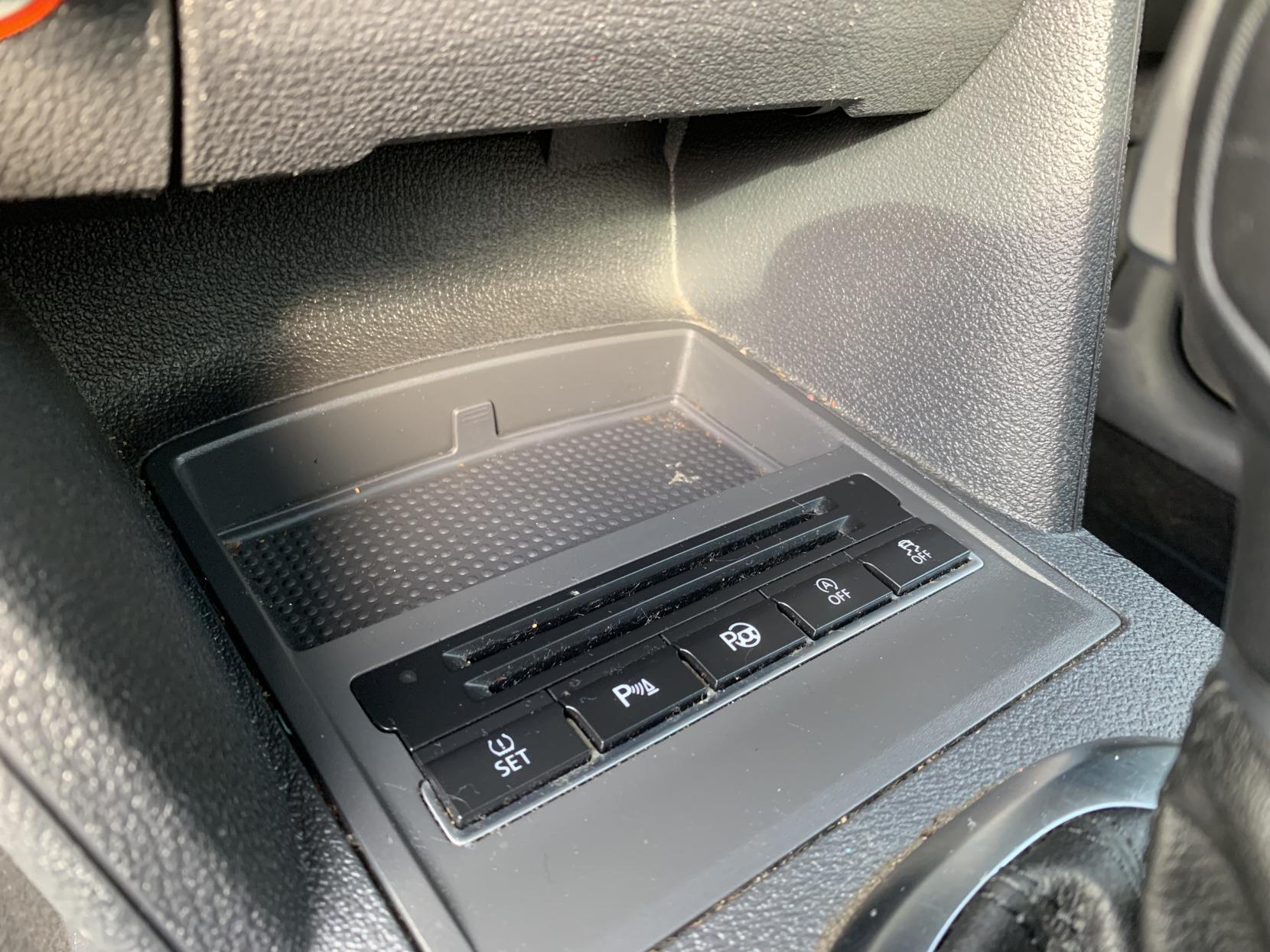 Volkswagen Touran 1.6 TDI BlueMotion Tech SE MPV 5dr Diesel DSG Euro 5 (s/s) (105 ps)