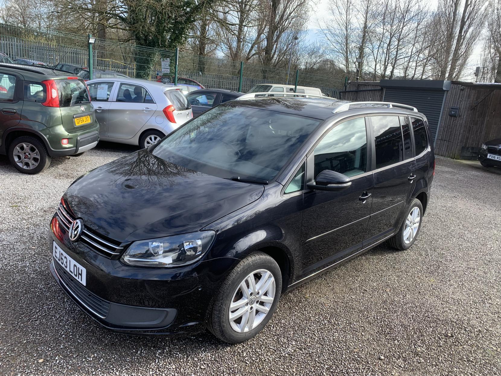 Volkswagen Touran 1.6 TDI BlueMotion Tech SE MPV 5dr Diesel DSG Euro 5 (s/s) (105 ps)