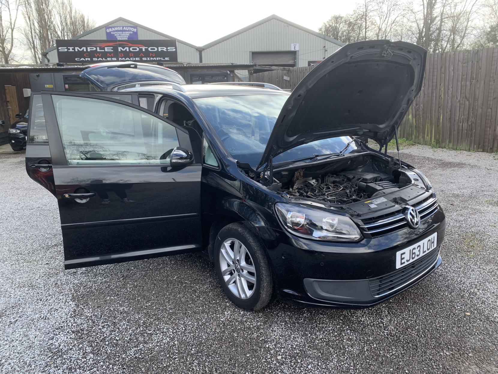 Volkswagen Touran 1.6 TDI BlueMotion Tech SE MPV 5dr Diesel DSG Euro 5 (s/s) (105 ps)