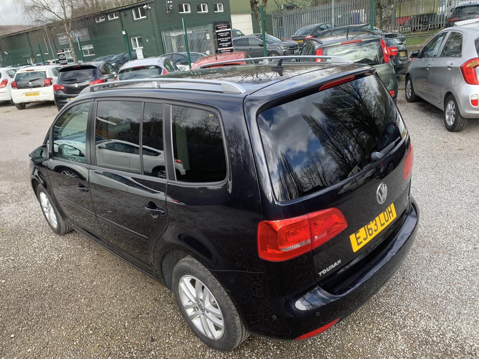 Volkswagen Touran 1.6 TDI BlueMotion Tech SE MPV 5dr Diesel DSG Euro 5 (s/s) (105 ps)