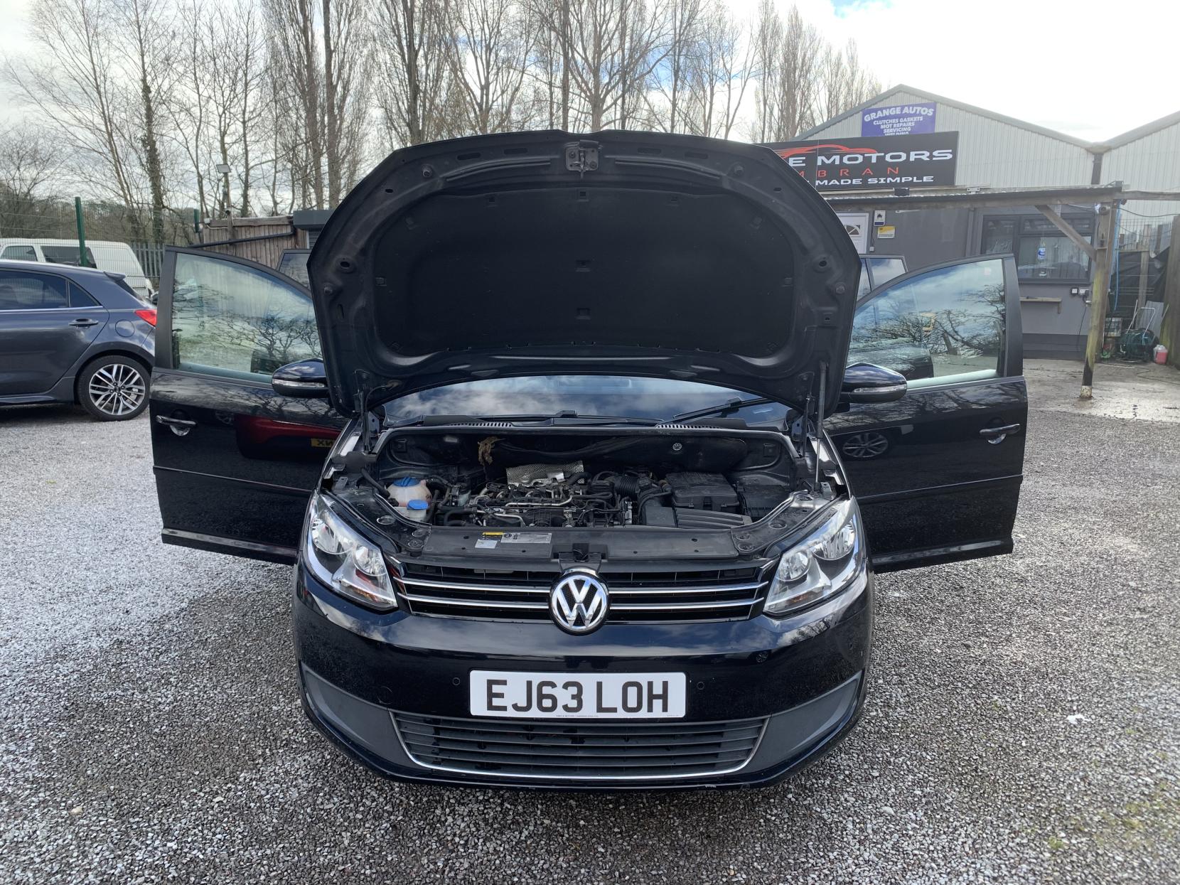 Volkswagen Touran 1.6 TDI BlueMotion Tech SE MPV 5dr Diesel DSG Euro 5 (s/s) (105 ps)