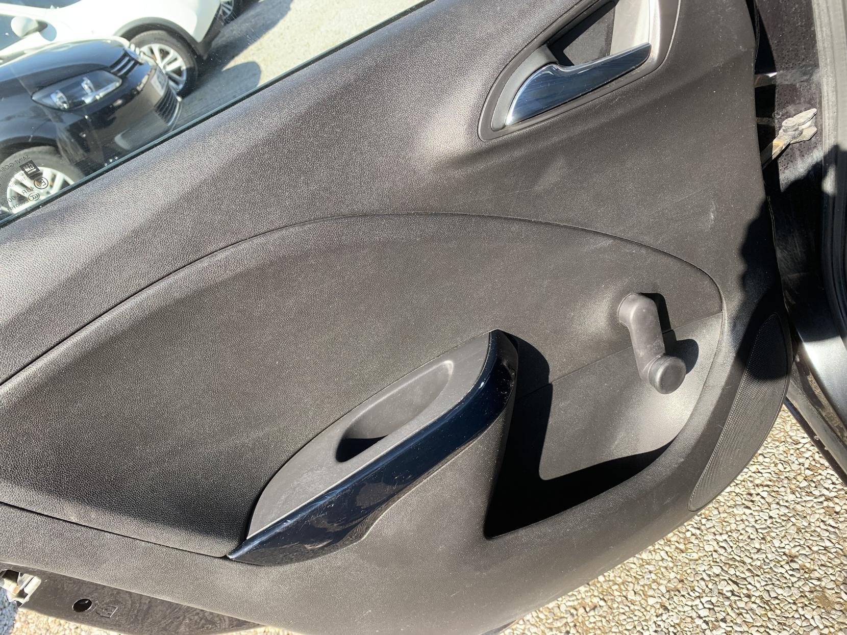 Vauxhall Corsa 1.4i ecoFLEX SRi Hatchback 5dr Petrol Manual Euro 6 (90 ps)