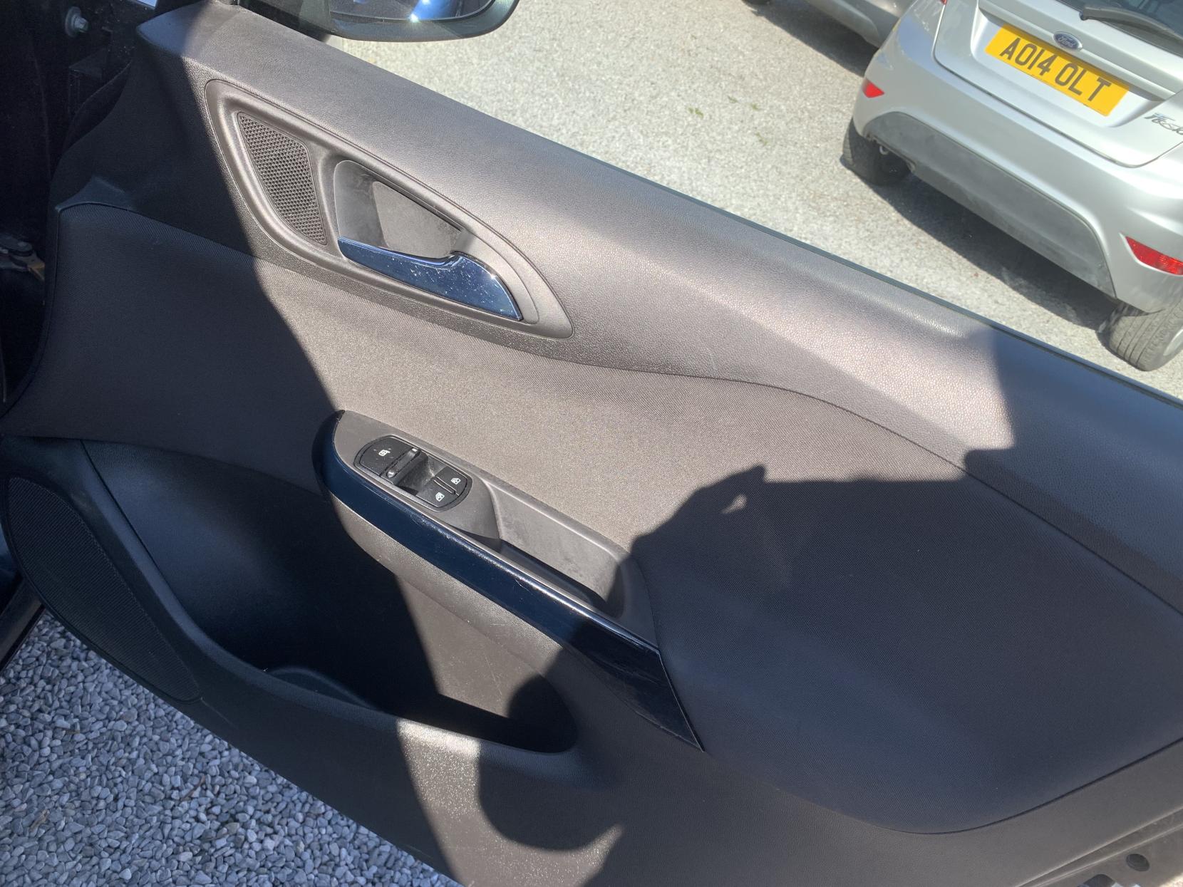 Vauxhall Corsa 1.4i ecoFLEX SRi Hatchback 5dr Petrol Manual Euro 6 (90 ps)