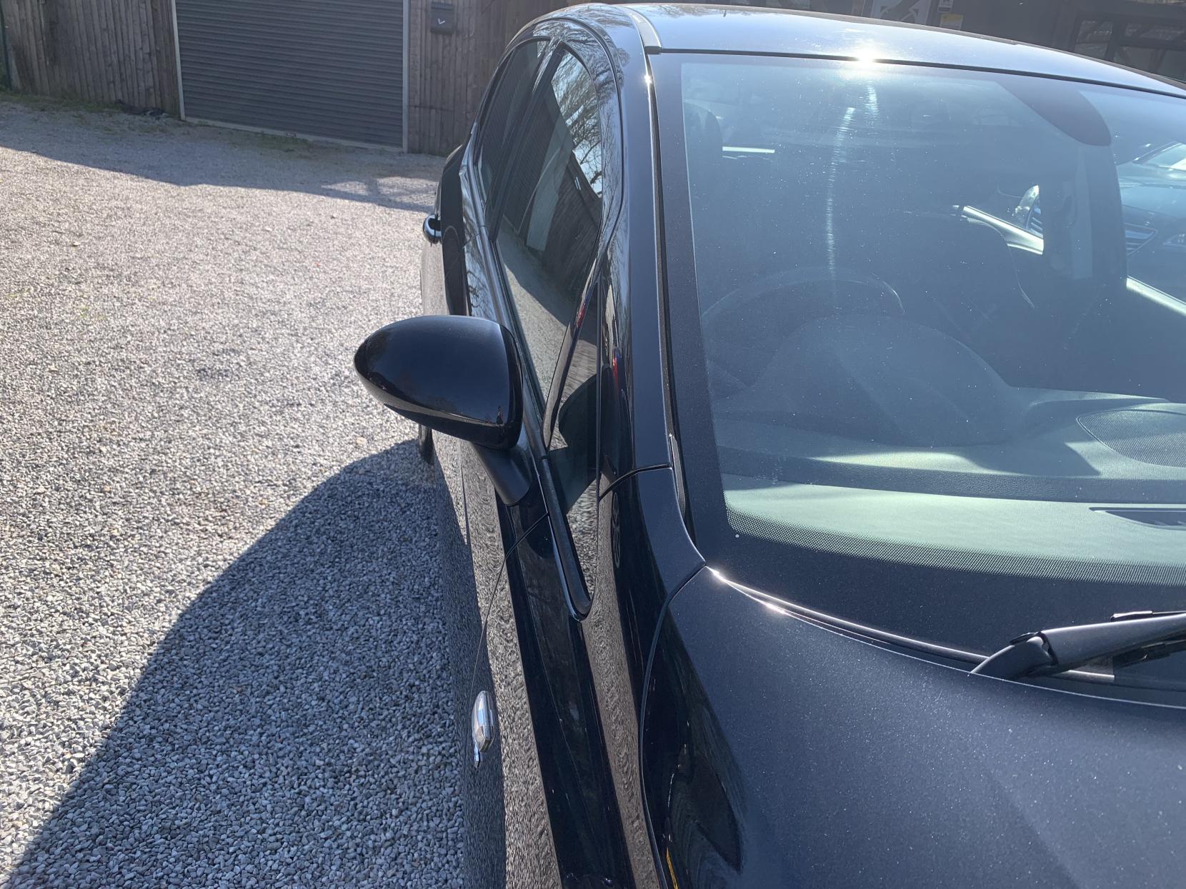 Vauxhall Corsa 1.4i ecoFLEX SRi Hatchback 5dr Petrol Manual Euro 6 (90 ps)