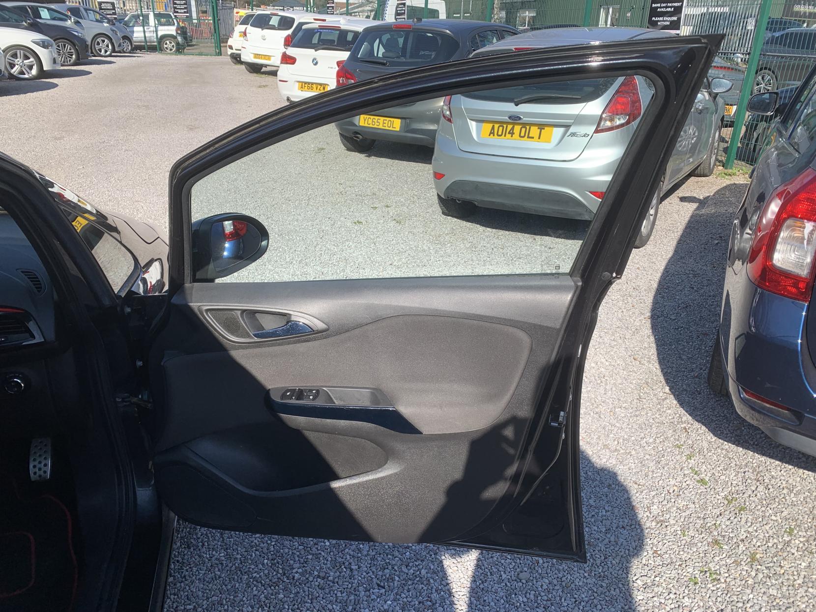 Vauxhall Corsa 1.4i ecoFLEX SRi Hatchback 5dr Petrol Manual Euro 6 (90 ps)