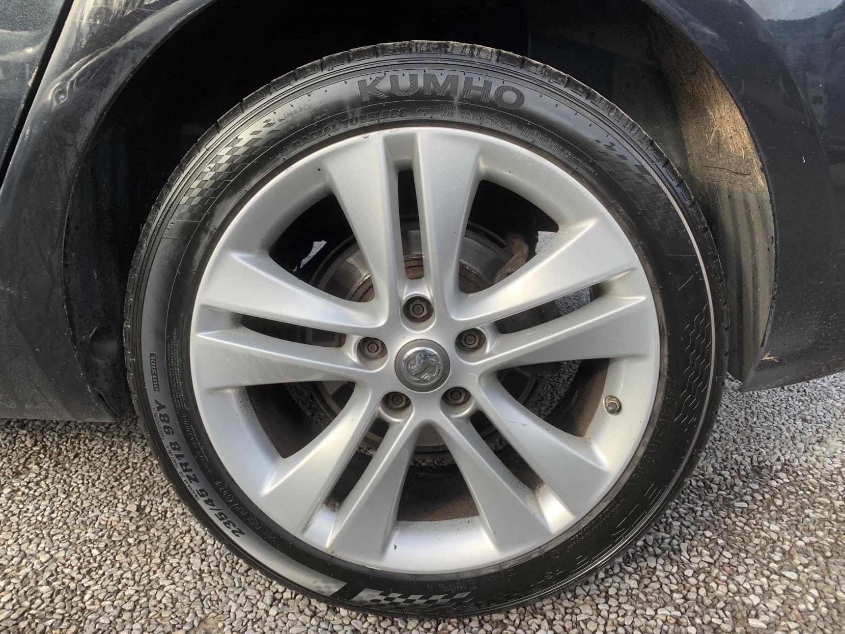 Vauxhall Zafira Tourer 1.4i Turbo SRi MPV 5dr Petrol Manual Euro 6 (140 ps)