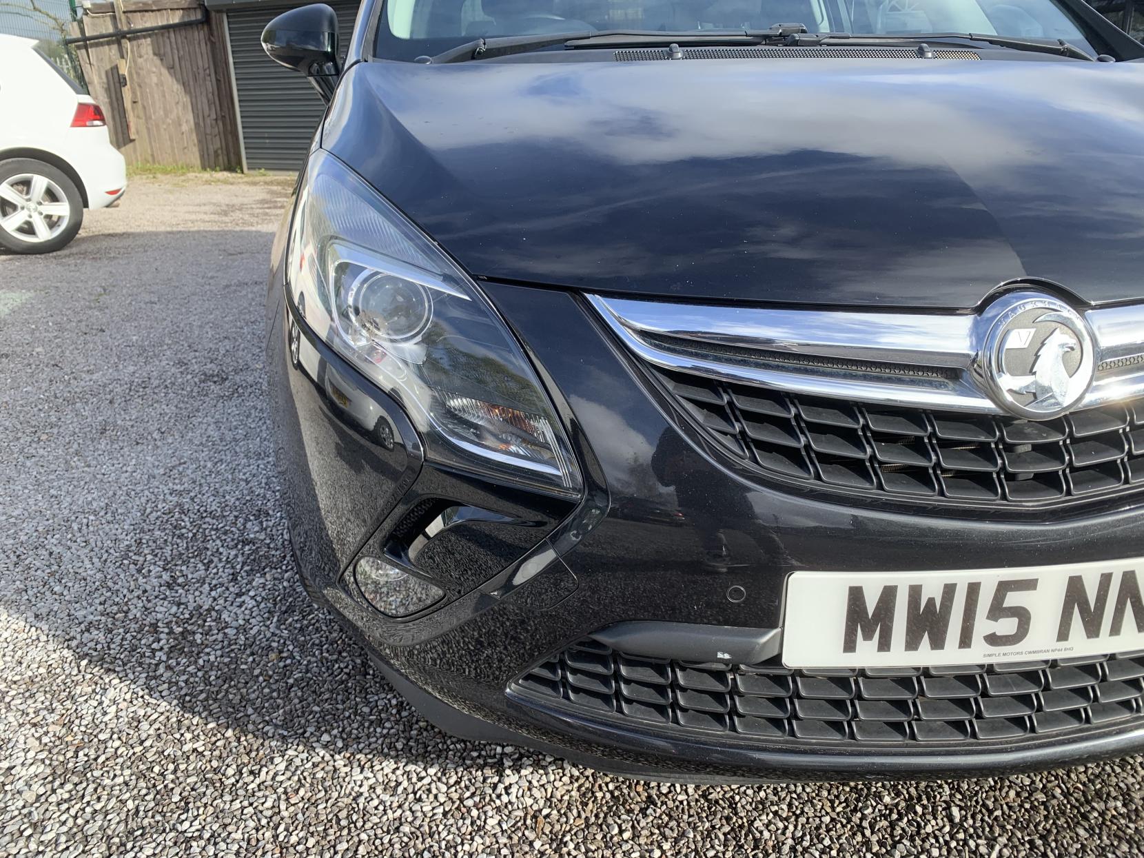 Vauxhall Zafira Tourer 1.4i Turbo SRi MPV 5dr Petrol Manual Euro 6 (140 ps)