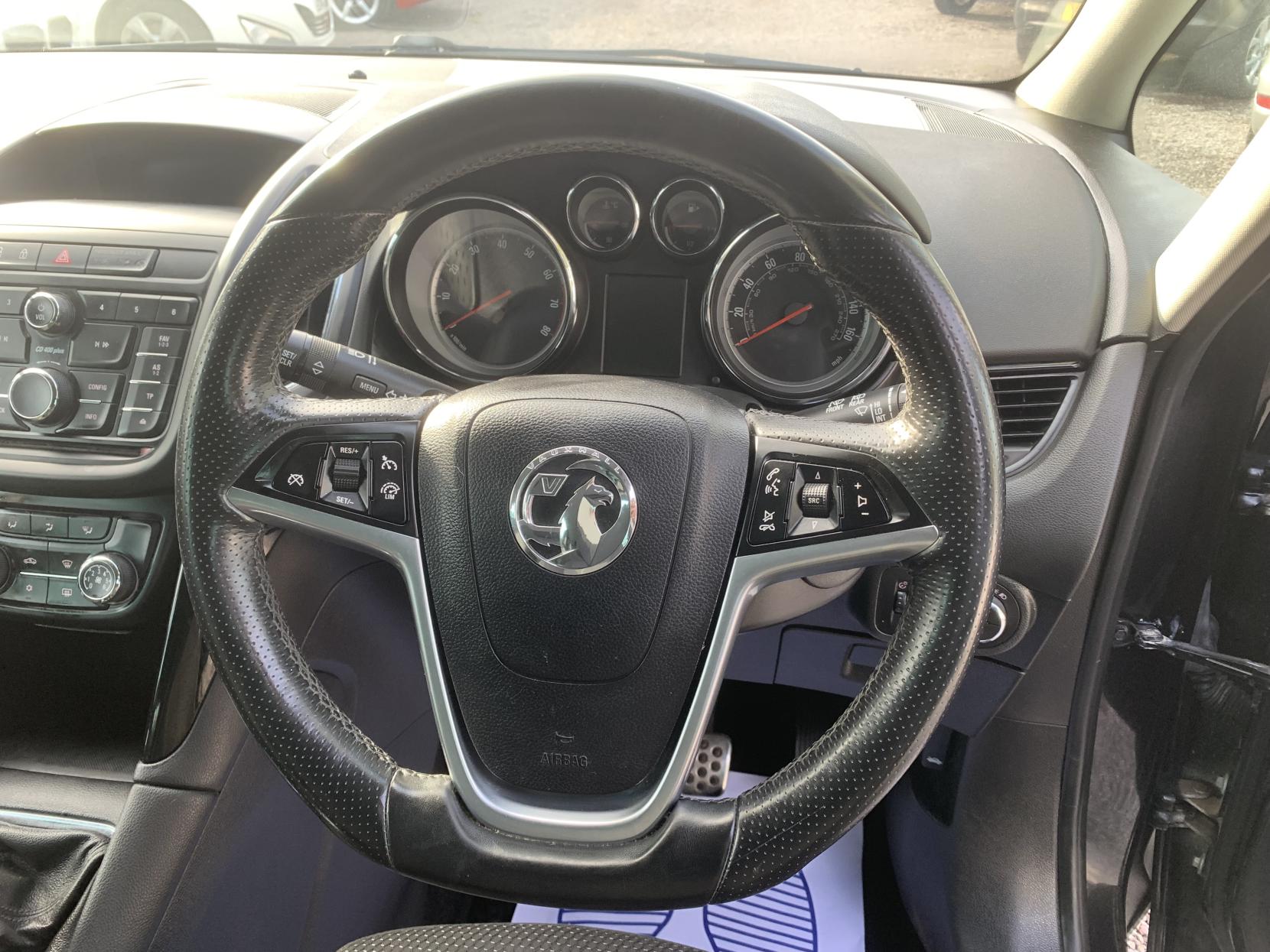 Vauxhall Zafira Tourer 1.4i Turbo SRi MPV 5dr Petrol Manual Euro 6 (140 ps)