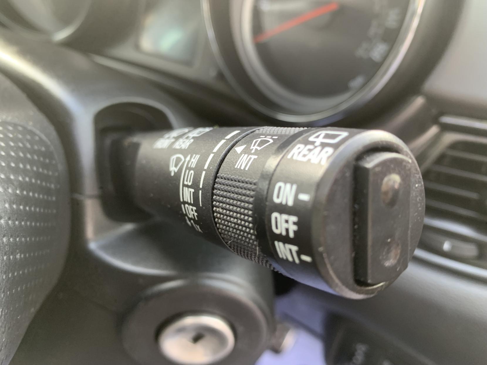 Vauxhall Zafira Tourer 1.4i Turbo SRi MPV 5dr Petrol Manual Euro 6 (140 ps)