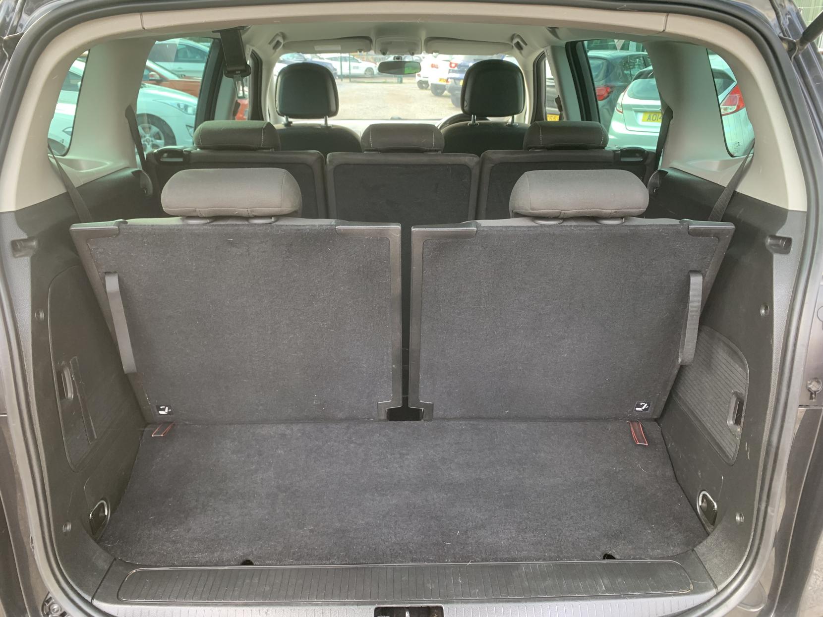 Vauxhall Zafira Tourer 1.4i Turbo SRi MPV 5dr Petrol Manual Euro 6 (140 ps)