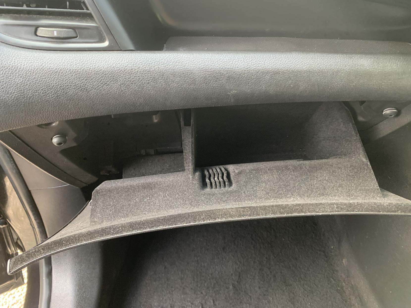 Vauxhall Zafira Tourer 1.4i Turbo SRi MPV 5dr Petrol Manual Euro 6 (140 ps)