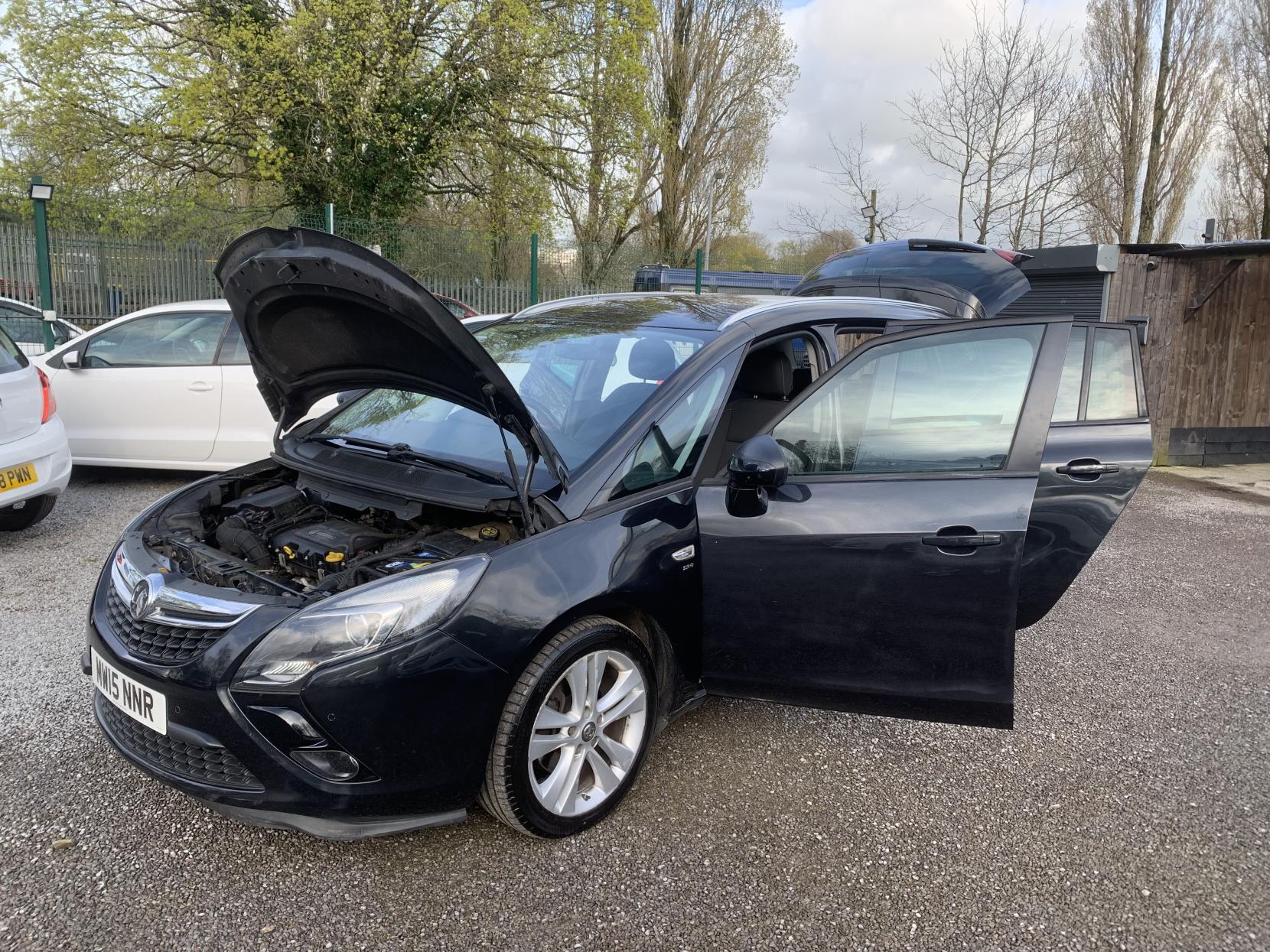 Vauxhall Zafira Tourer 1.4i Turbo SRi MPV 5dr Petrol Manual Euro 6 (140 ps)