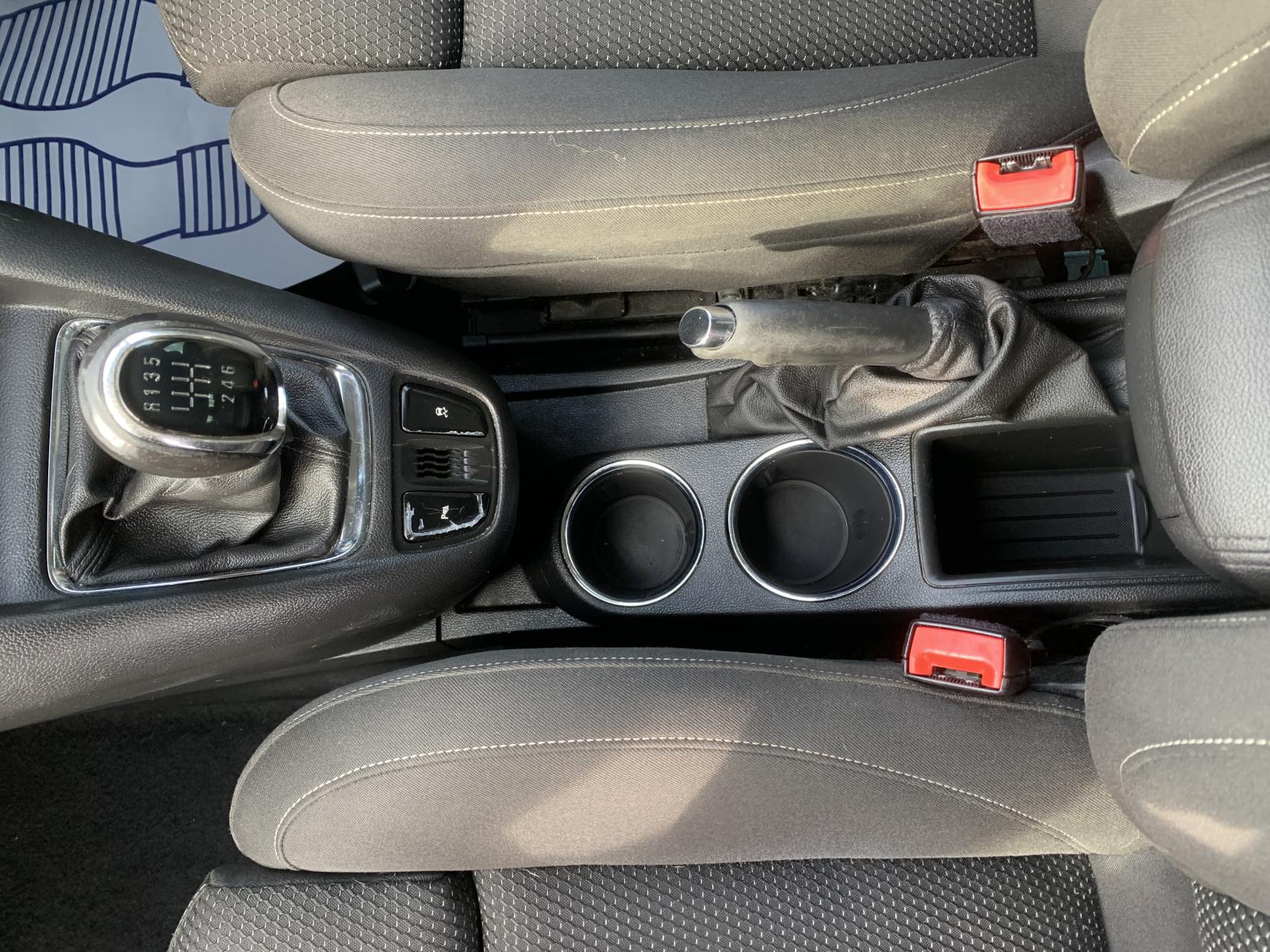 Vauxhall Zafira Tourer 1.4i Turbo SRi MPV 5dr Petrol Manual Euro 6 (140 ps)