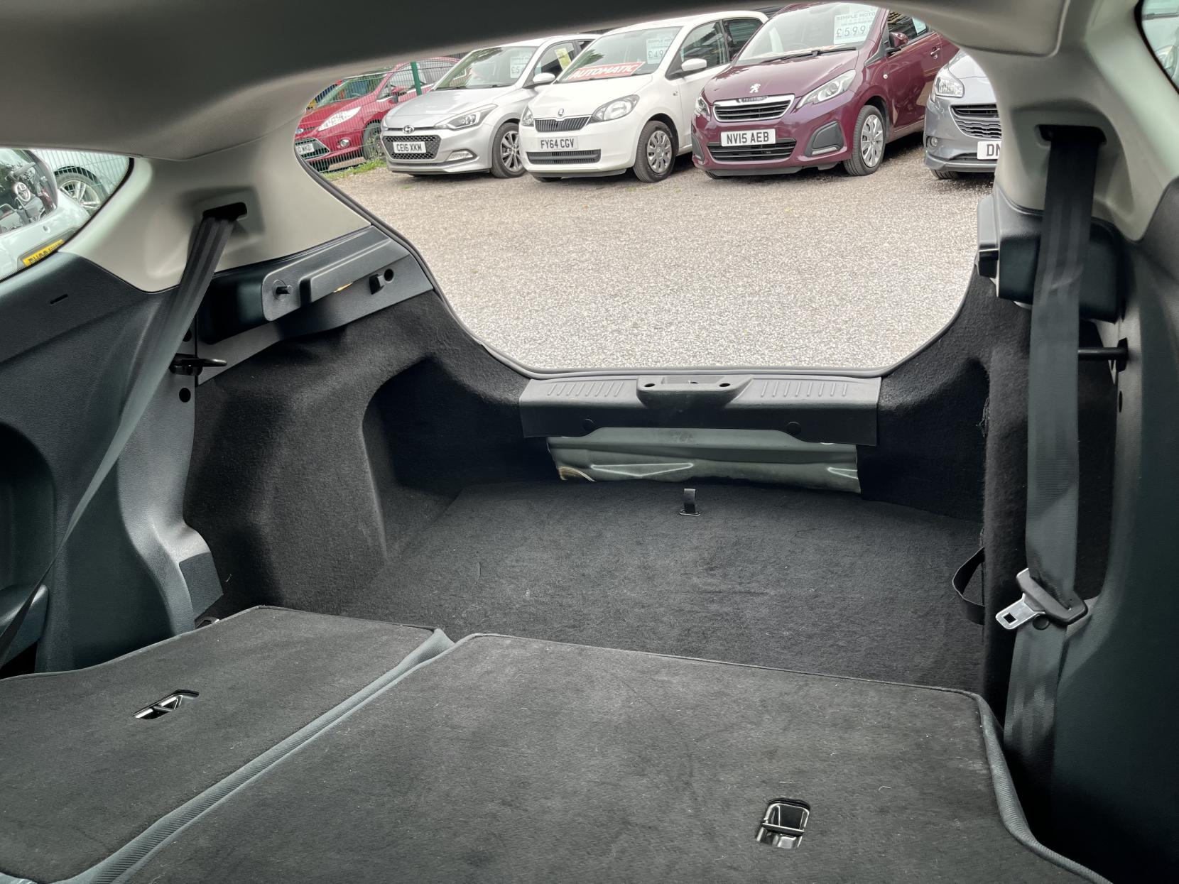 2012 00 FORD FIESTA