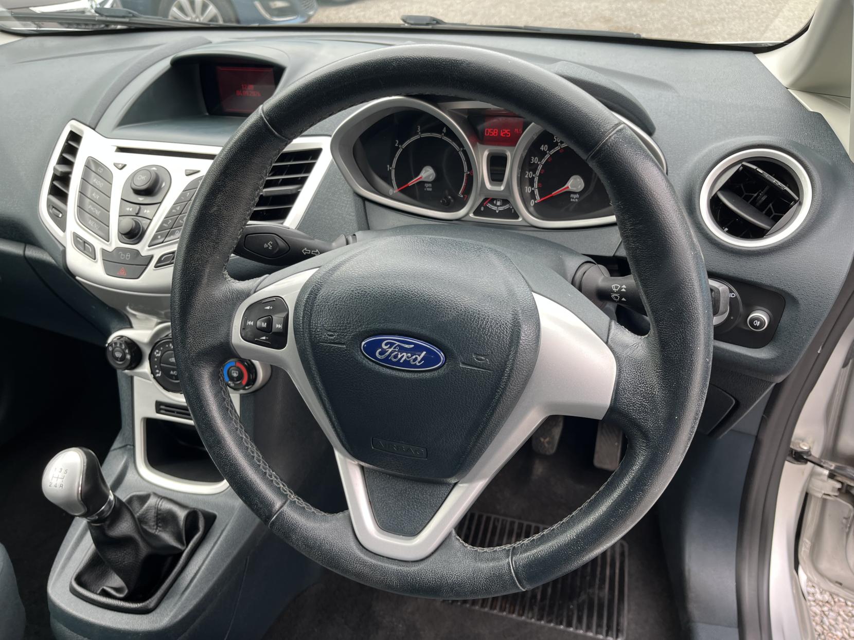 2012 00 FORD FIESTA