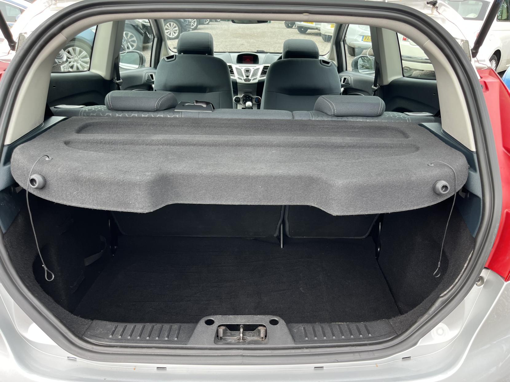 2012 00 FORD FIESTA