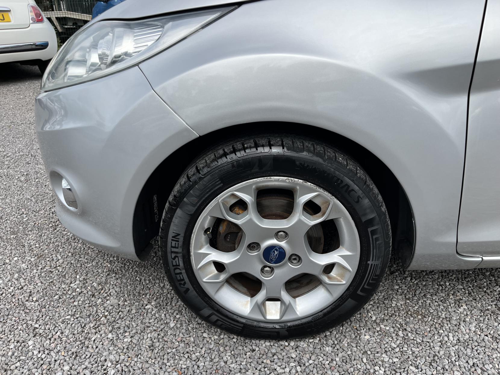 2012 00 FORD FIESTA