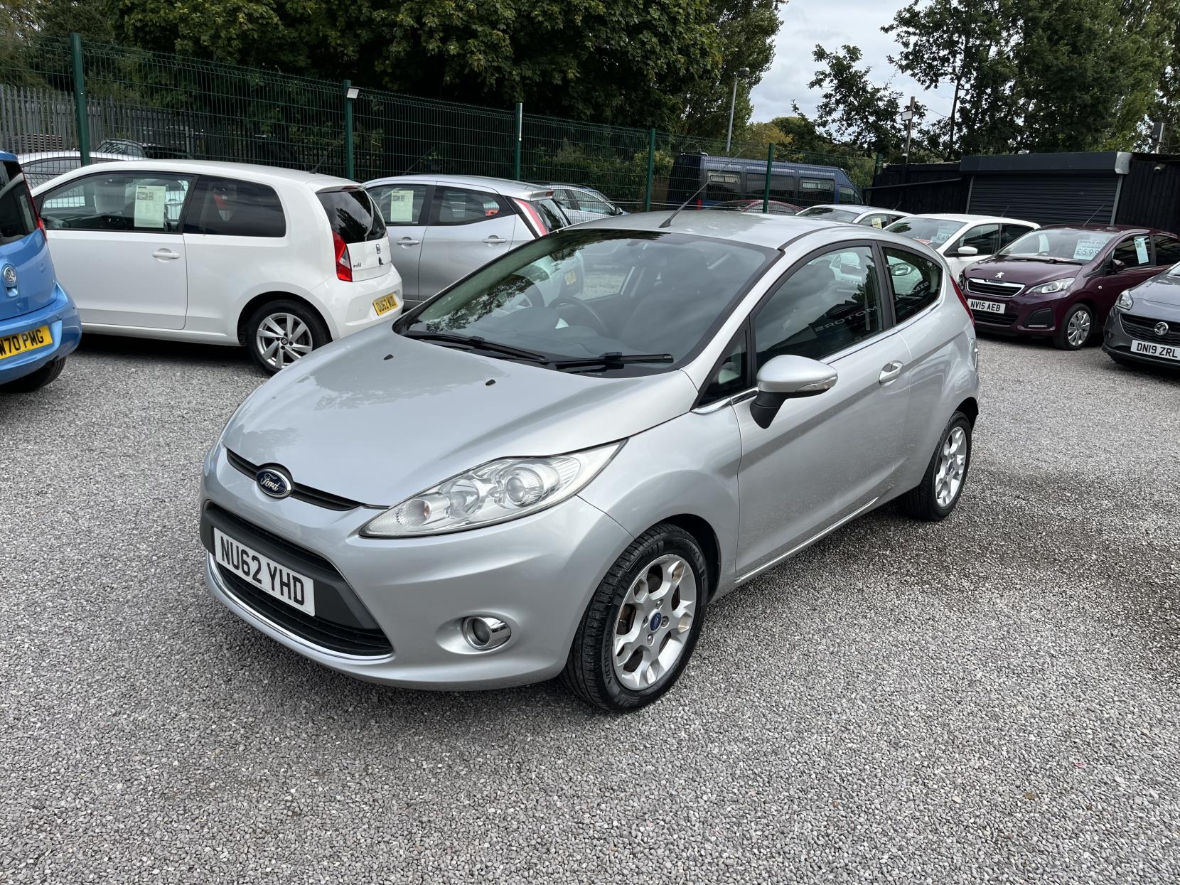2012 00 FORD FIESTA