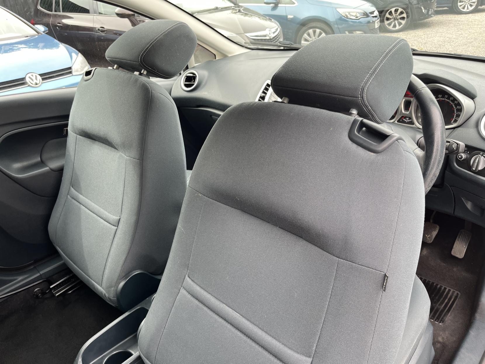 2012 00 FORD FIESTA