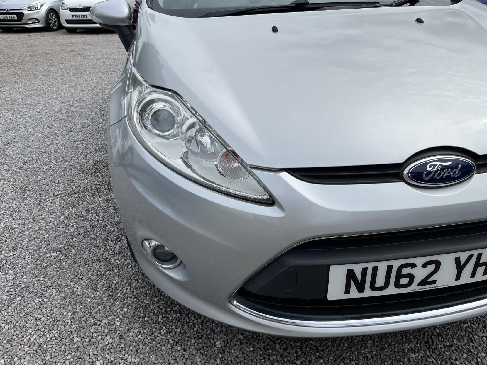 2012 00 FORD FIESTA