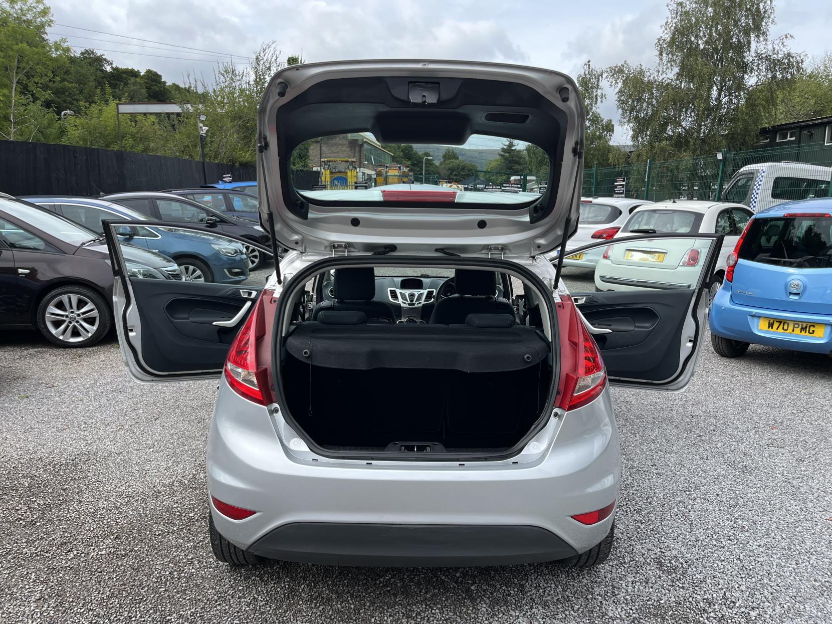2012 00 FORD FIESTA