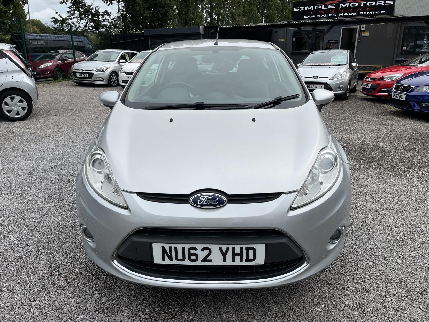 2012 00 FORD FIESTA