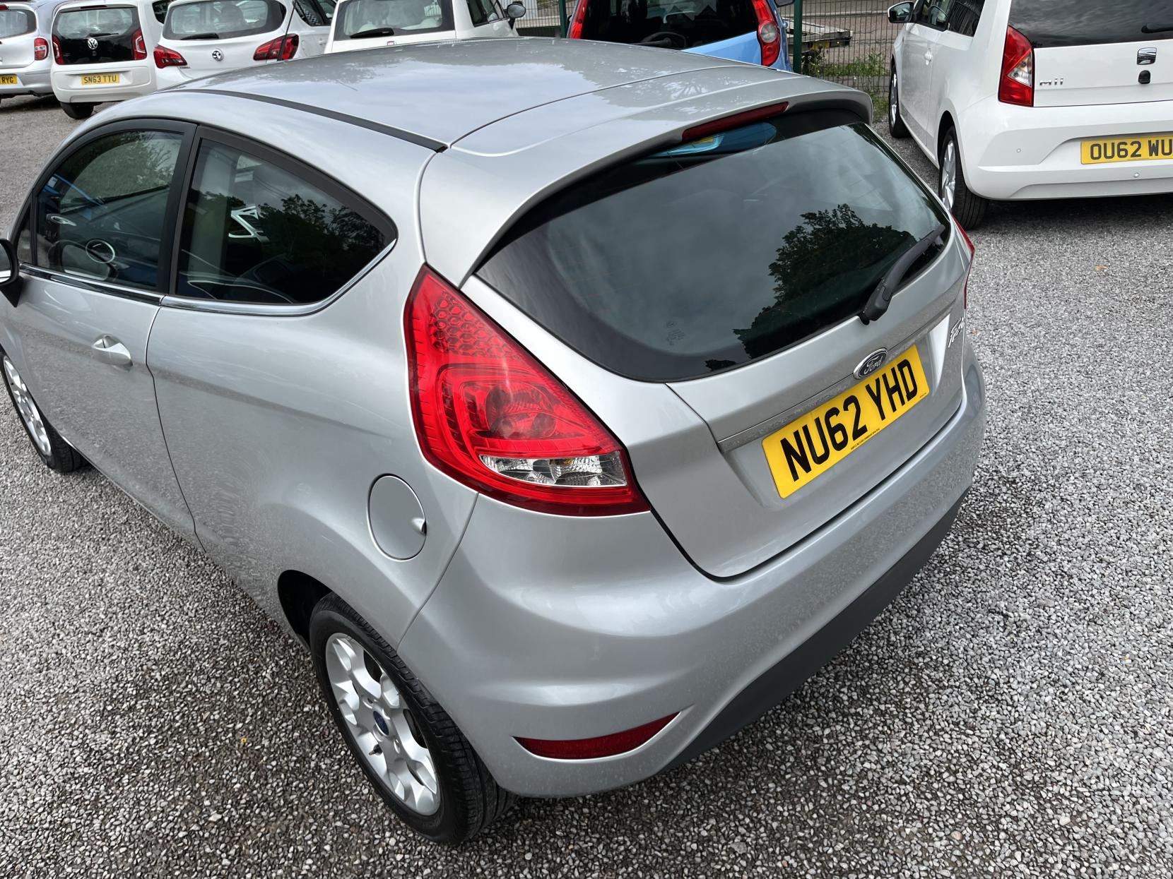 2012 00 FORD FIESTA