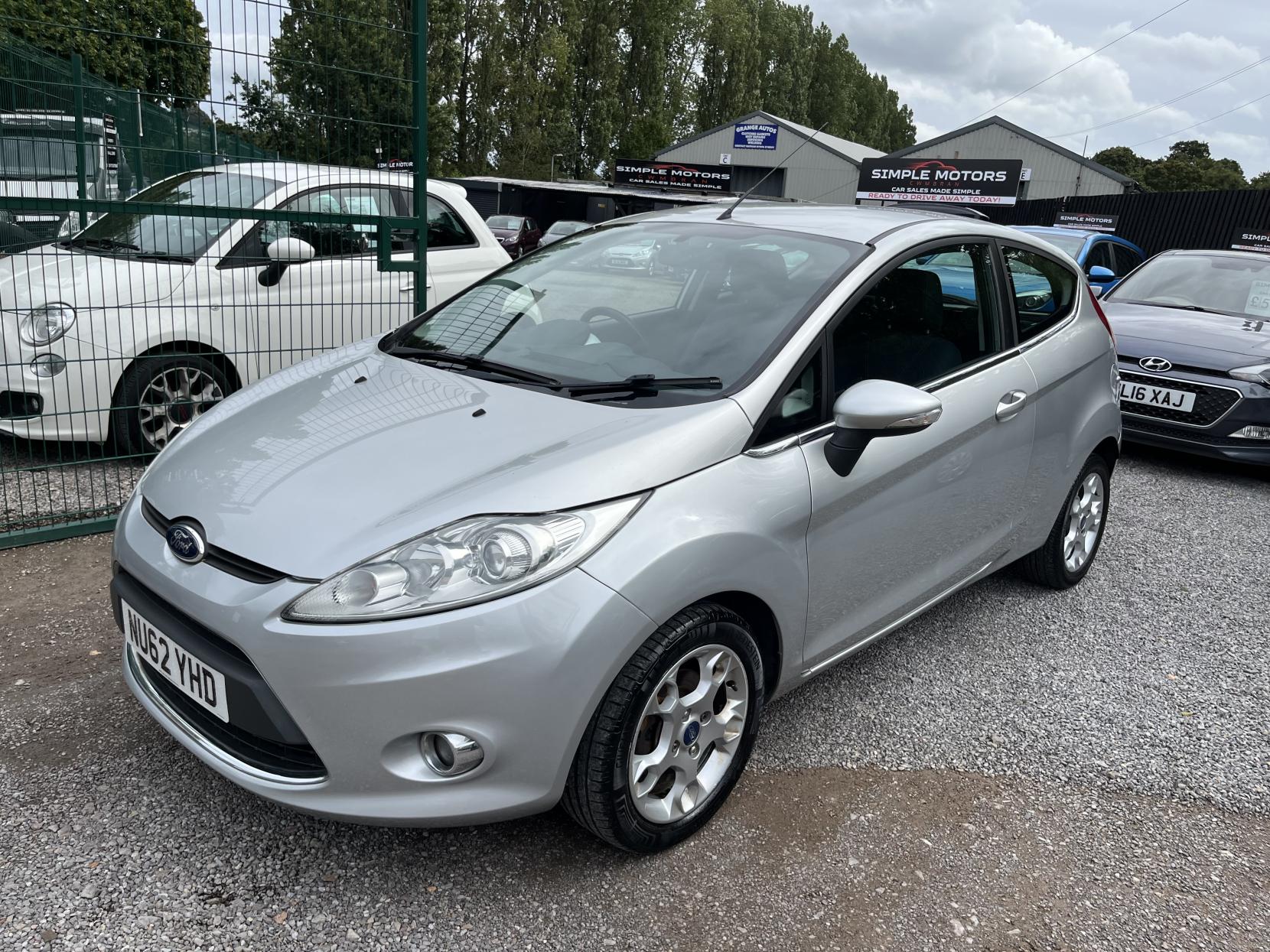 2012 00 FORD FIESTA