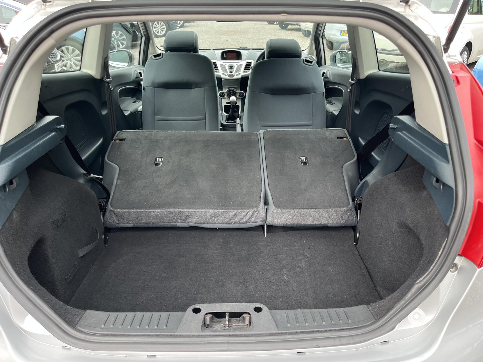2012 00 FORD FIESTA