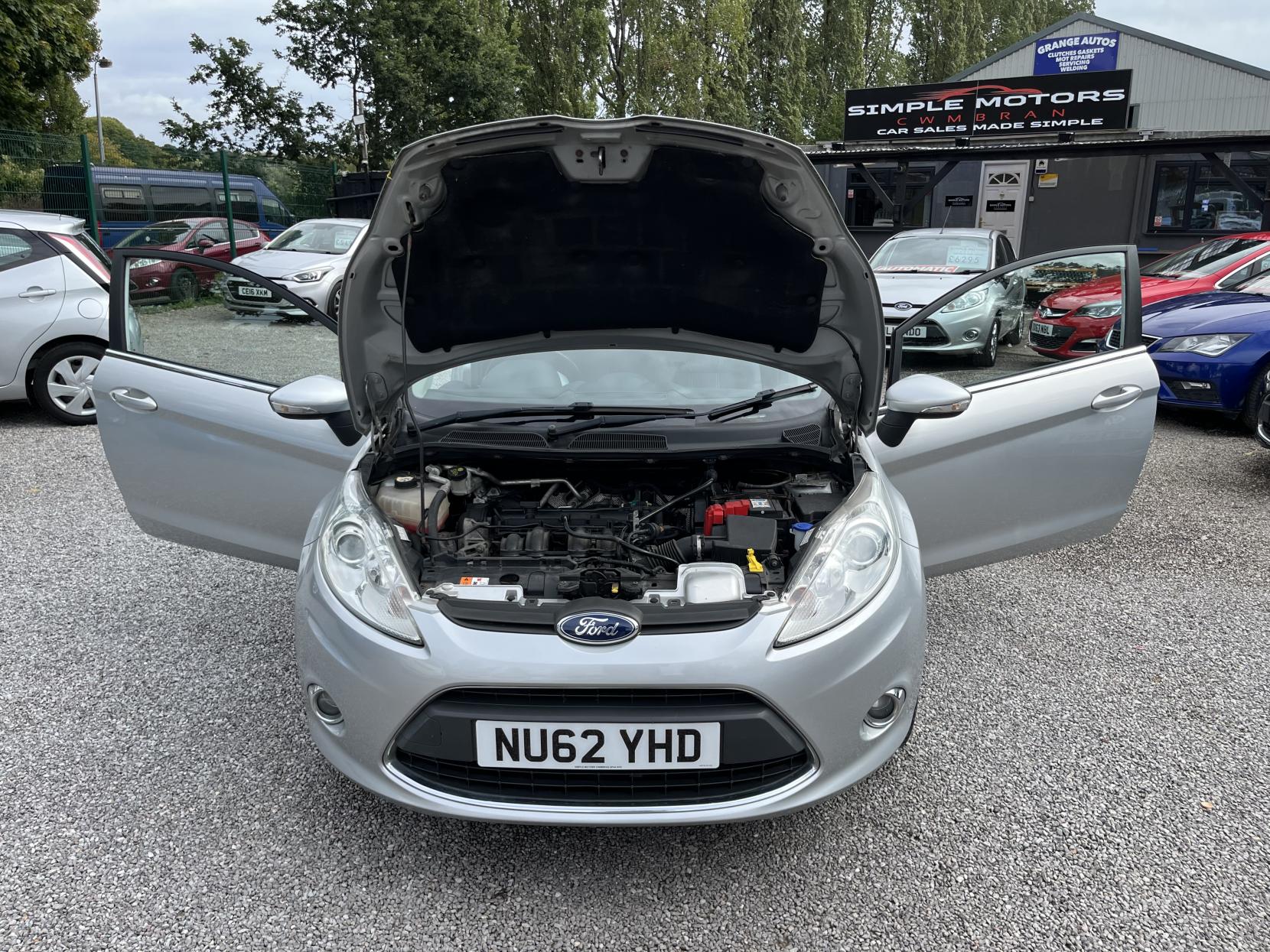 2012 00 FORD FIESTA