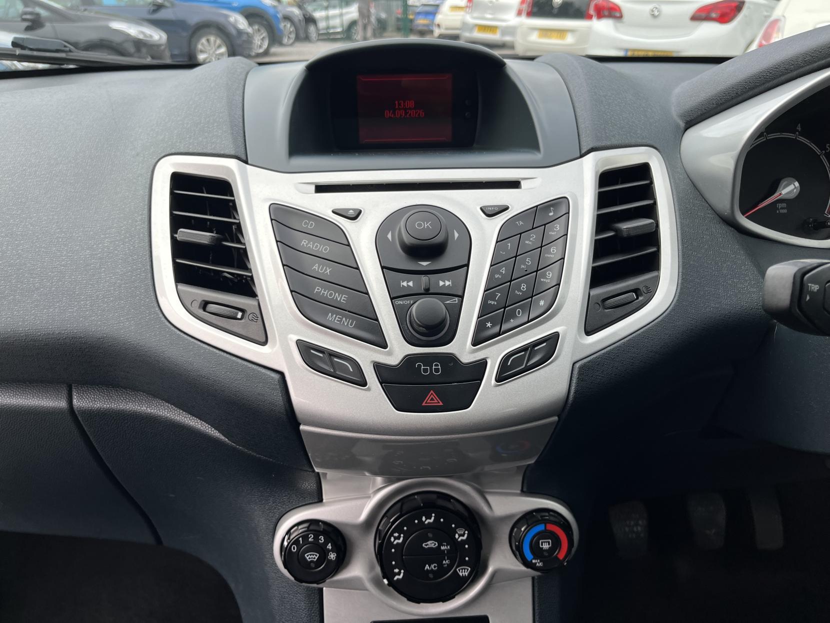 2012 00 FORD FIESTA