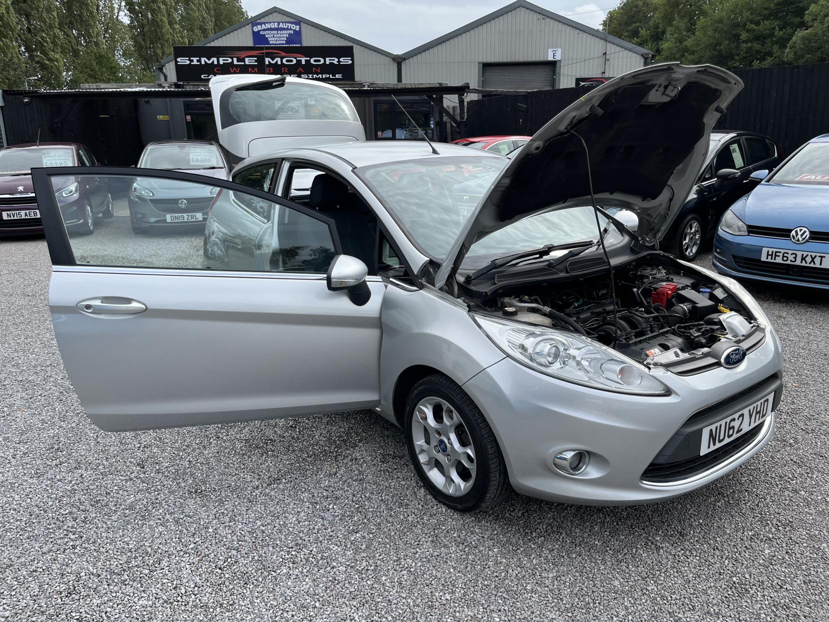 2012 00 FORD FIESTA