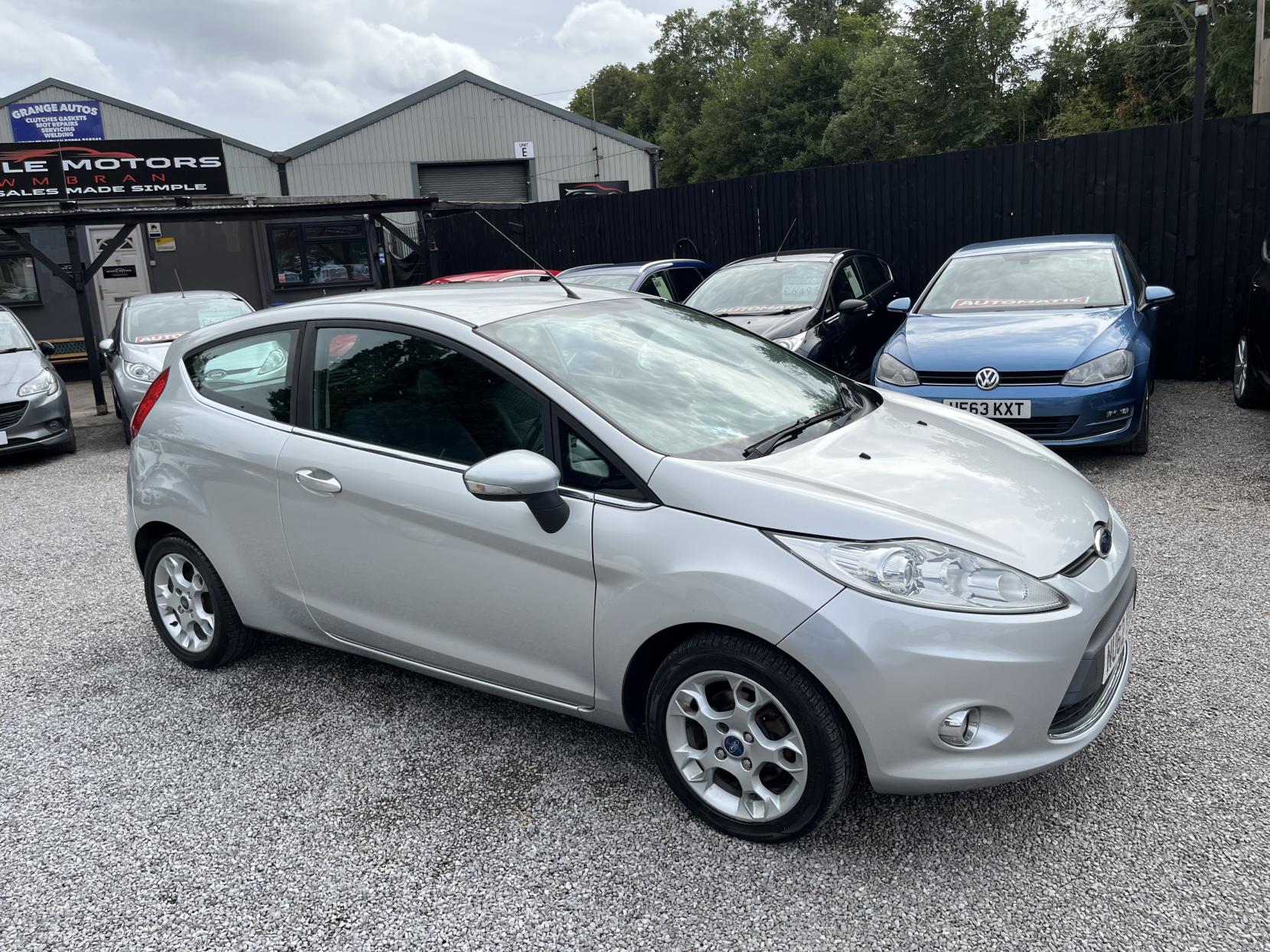 2012 00 FORD FIESTA