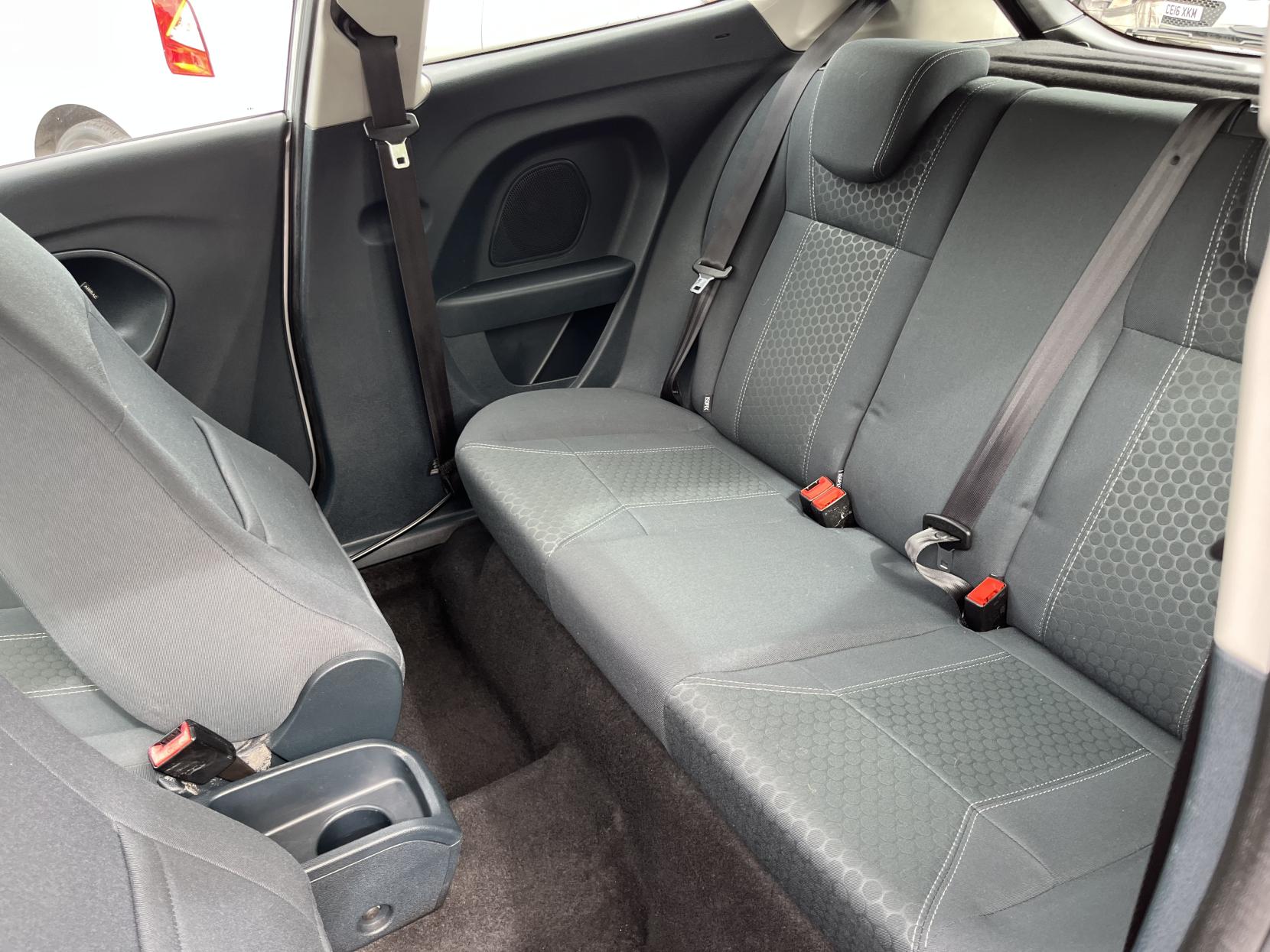 2012 00 FORD FIESTA