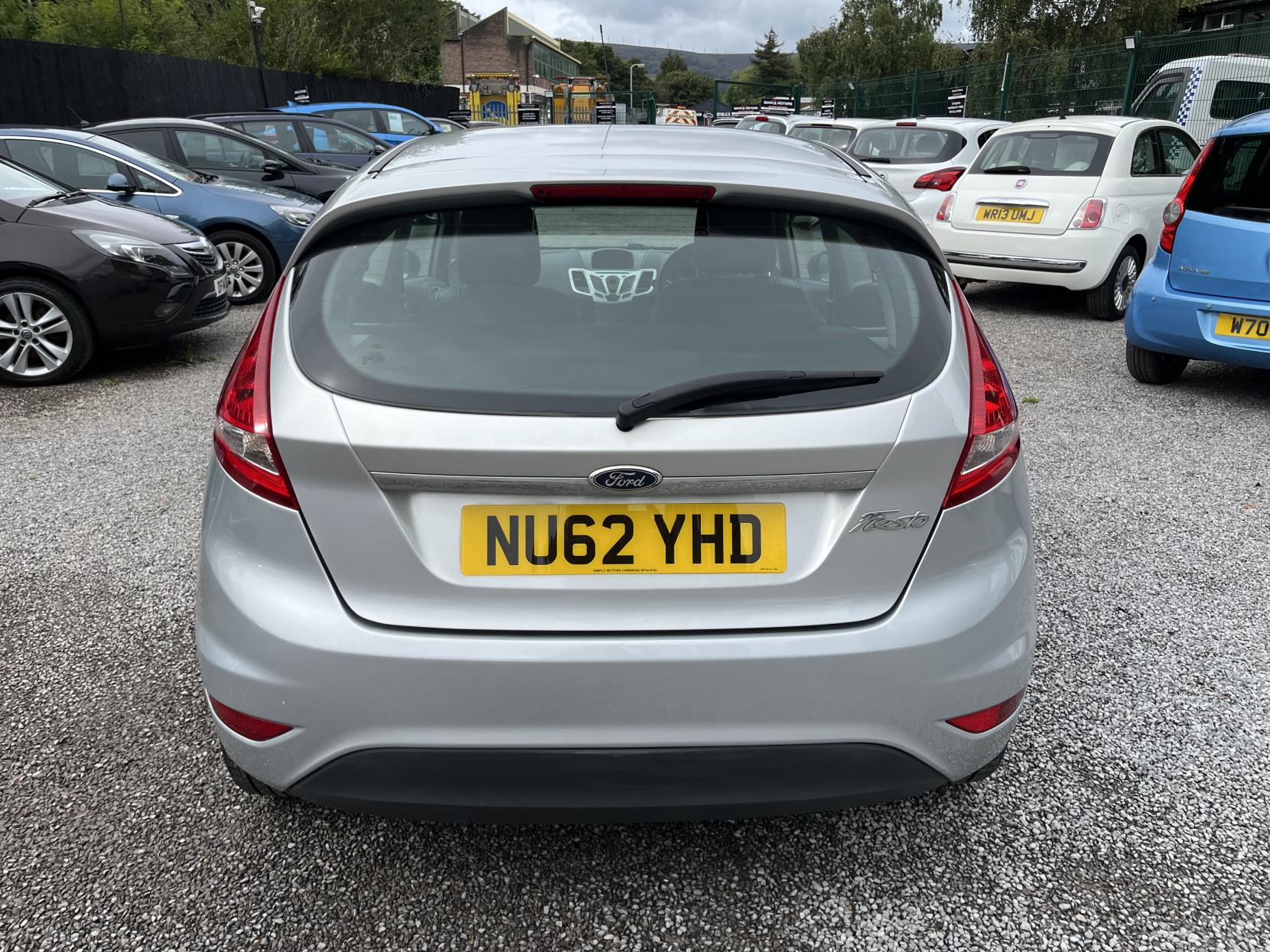 2012 00 FORD FIESTA