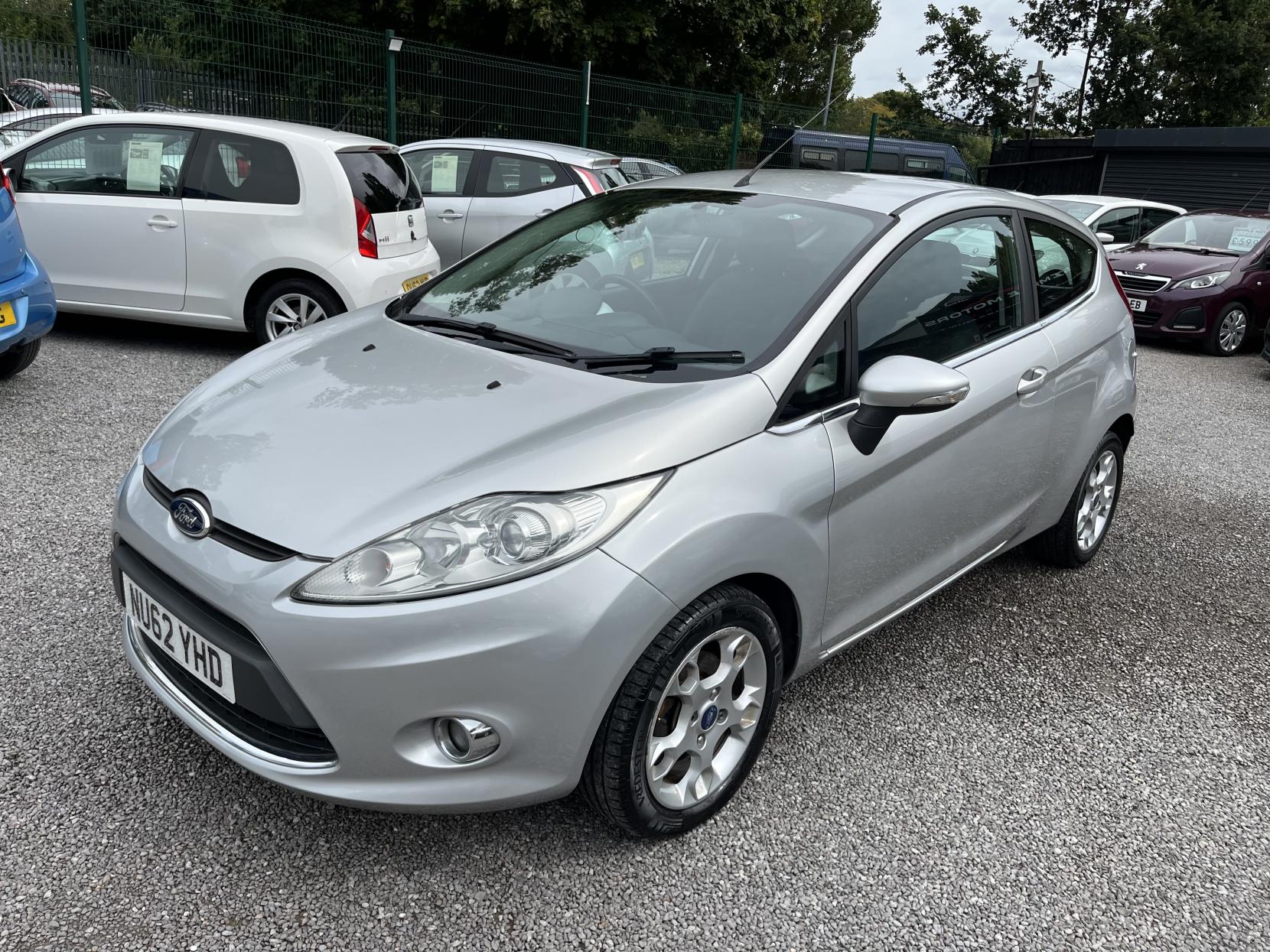 2012 00 FORD FIESTA