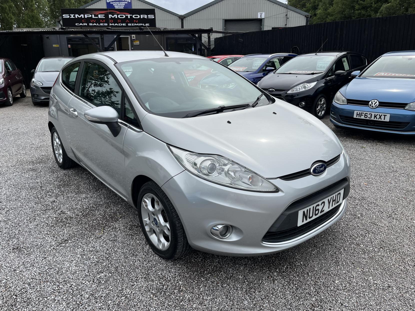2012 00 FORD FIESTA