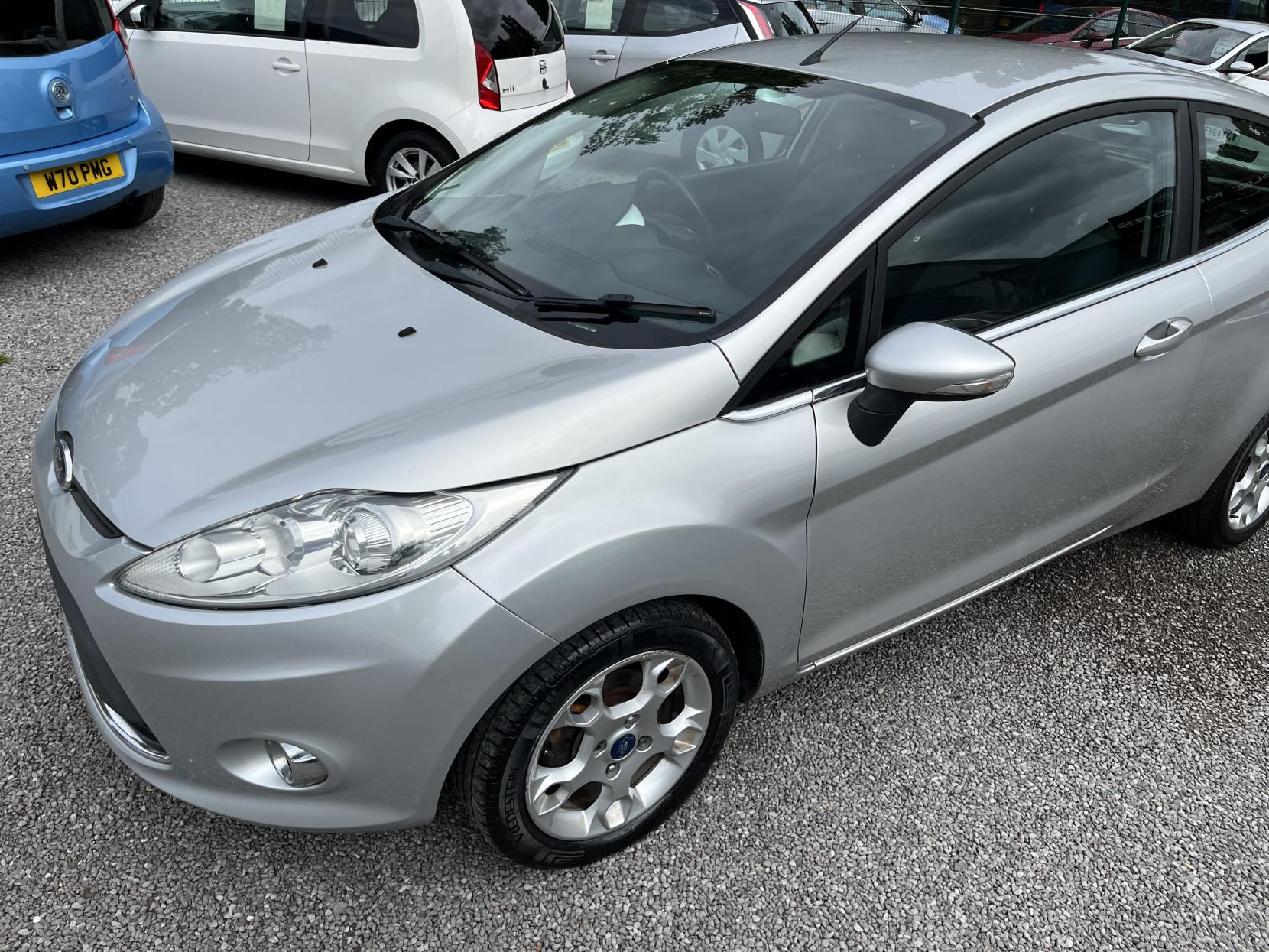 2012 00 FORD FIESTA