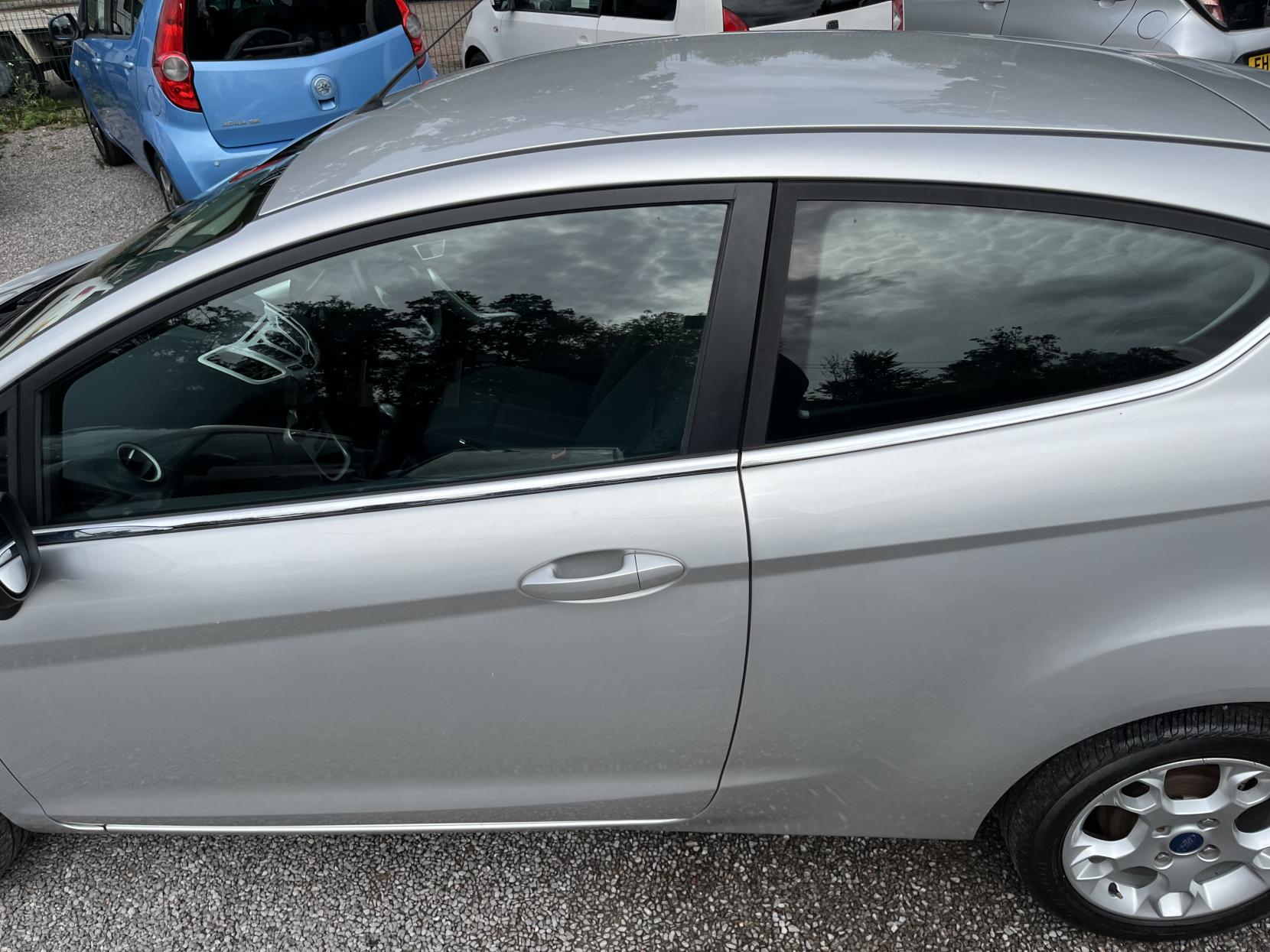 2012 00 FORD FIESTA